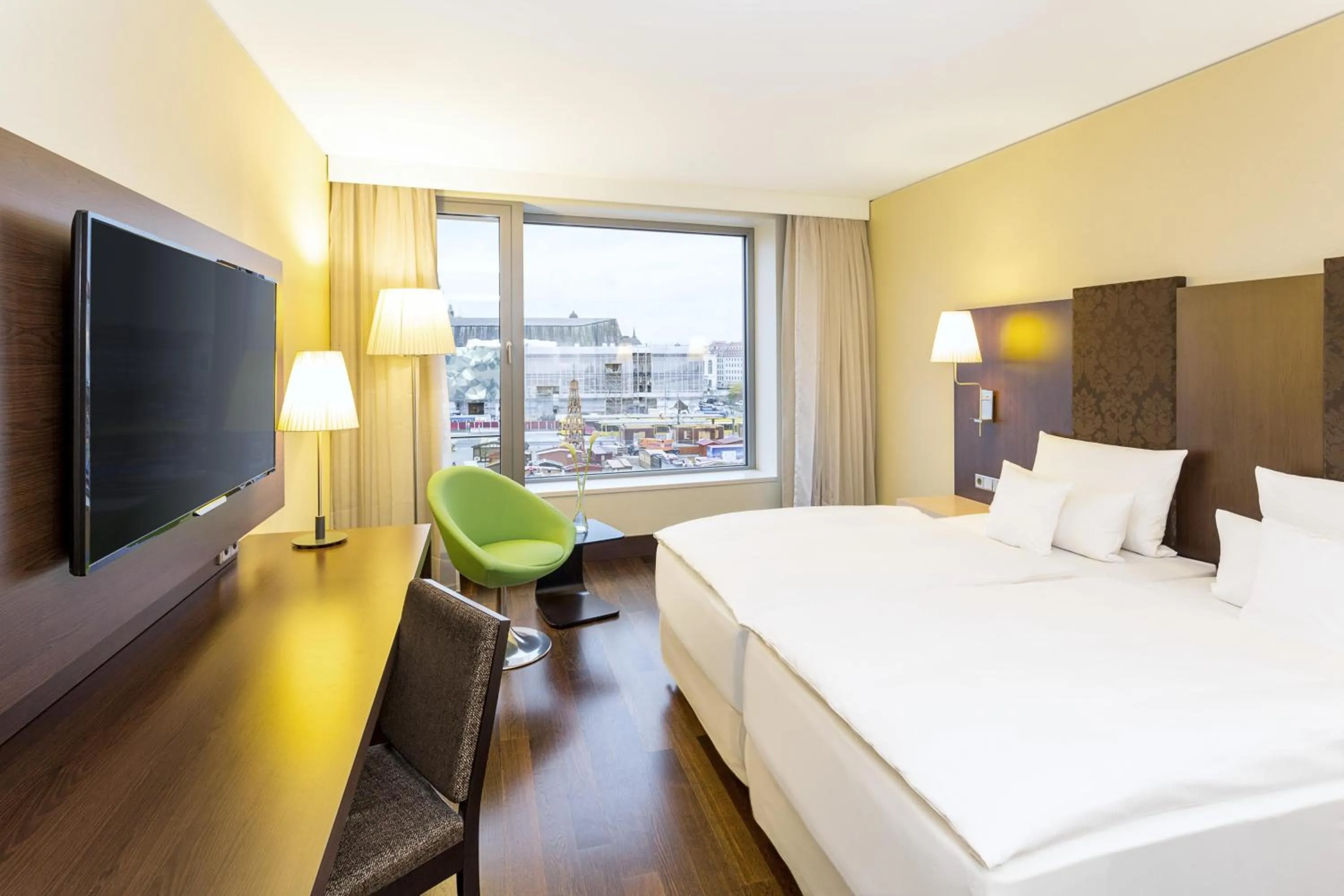 Bedroom, Bed in NH Collection Dresden Altmarkt