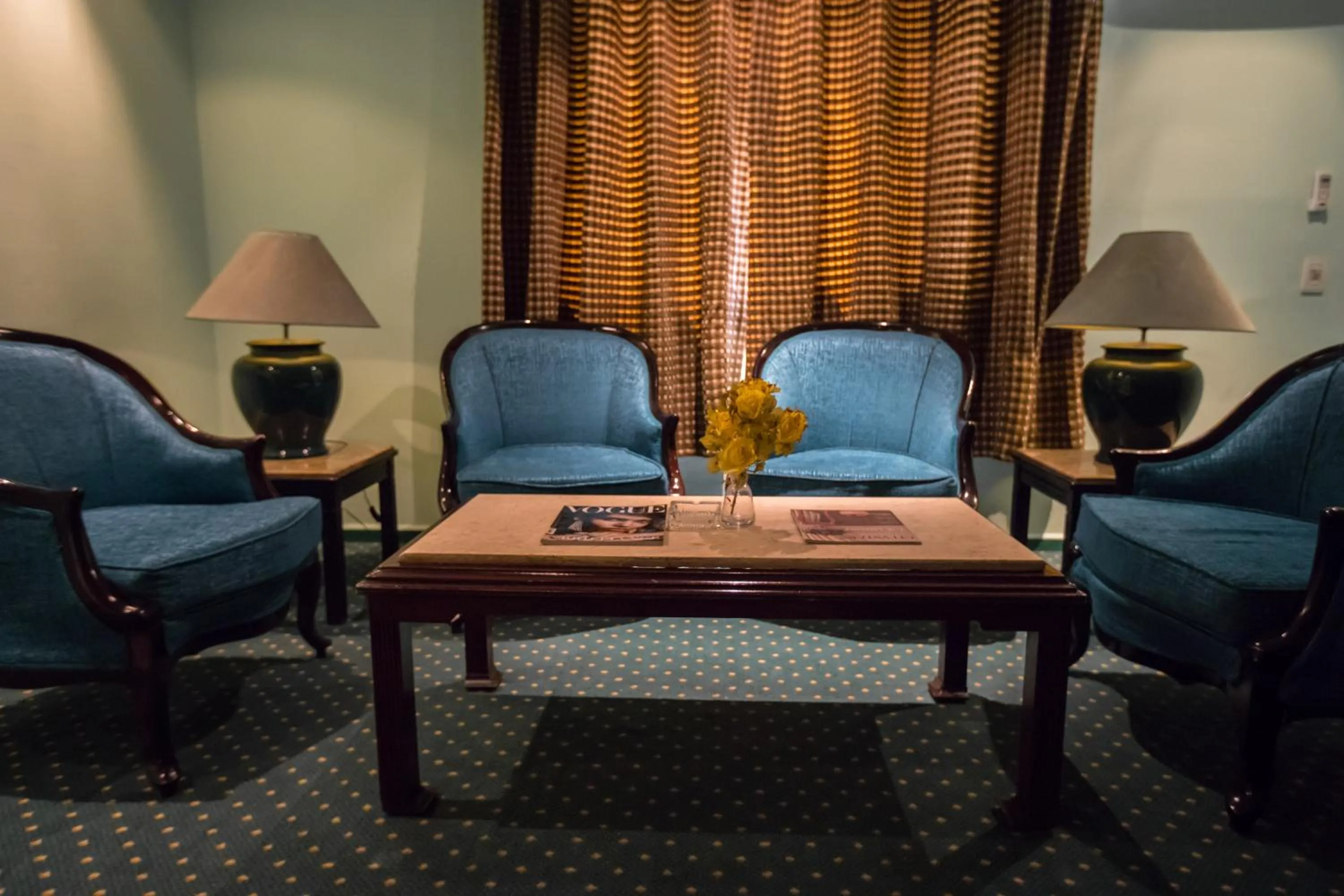 Seating area in Aura Inn Hotel Cairo
