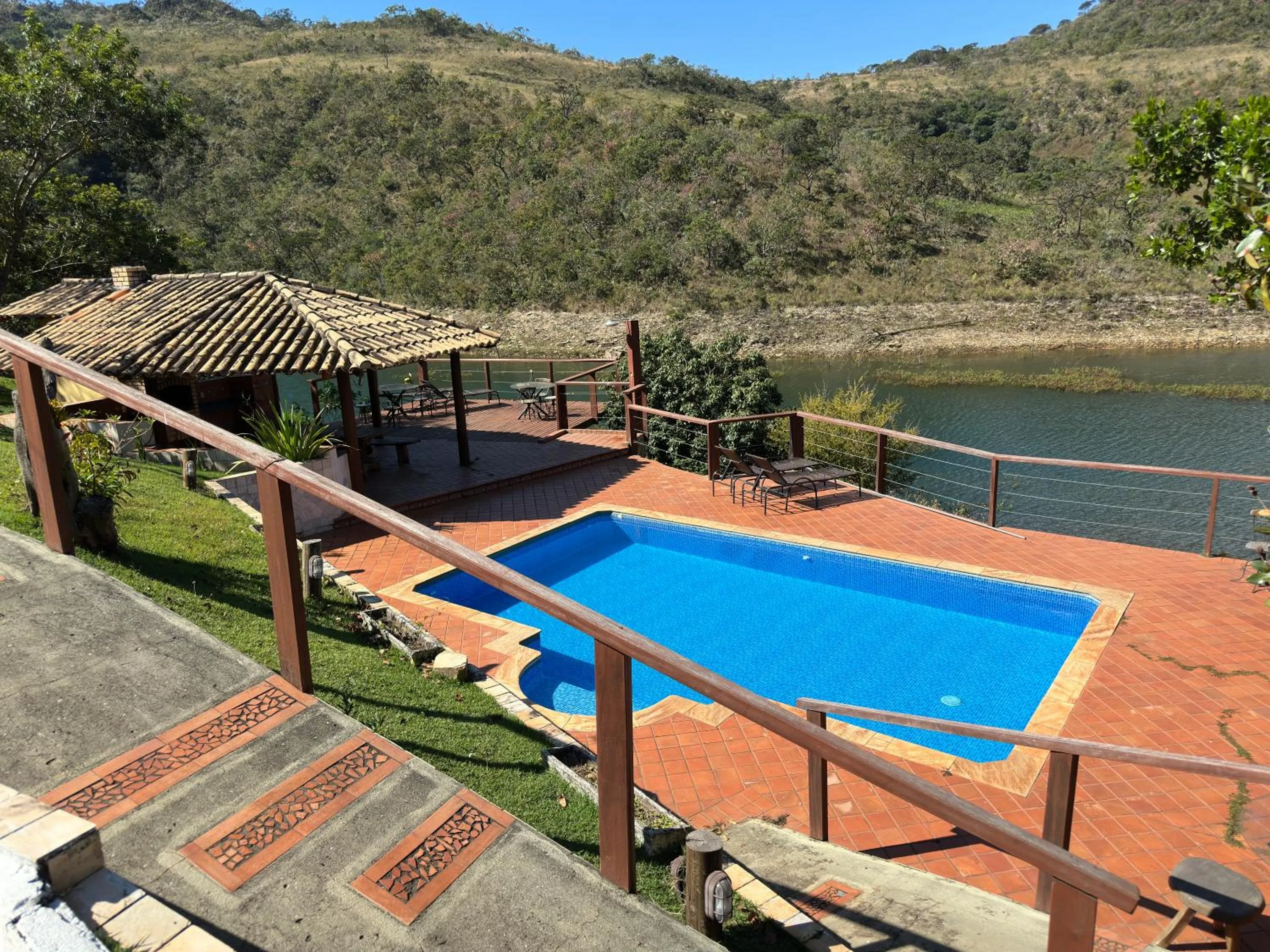 Swimming pool in Pousada Fecho da Serra