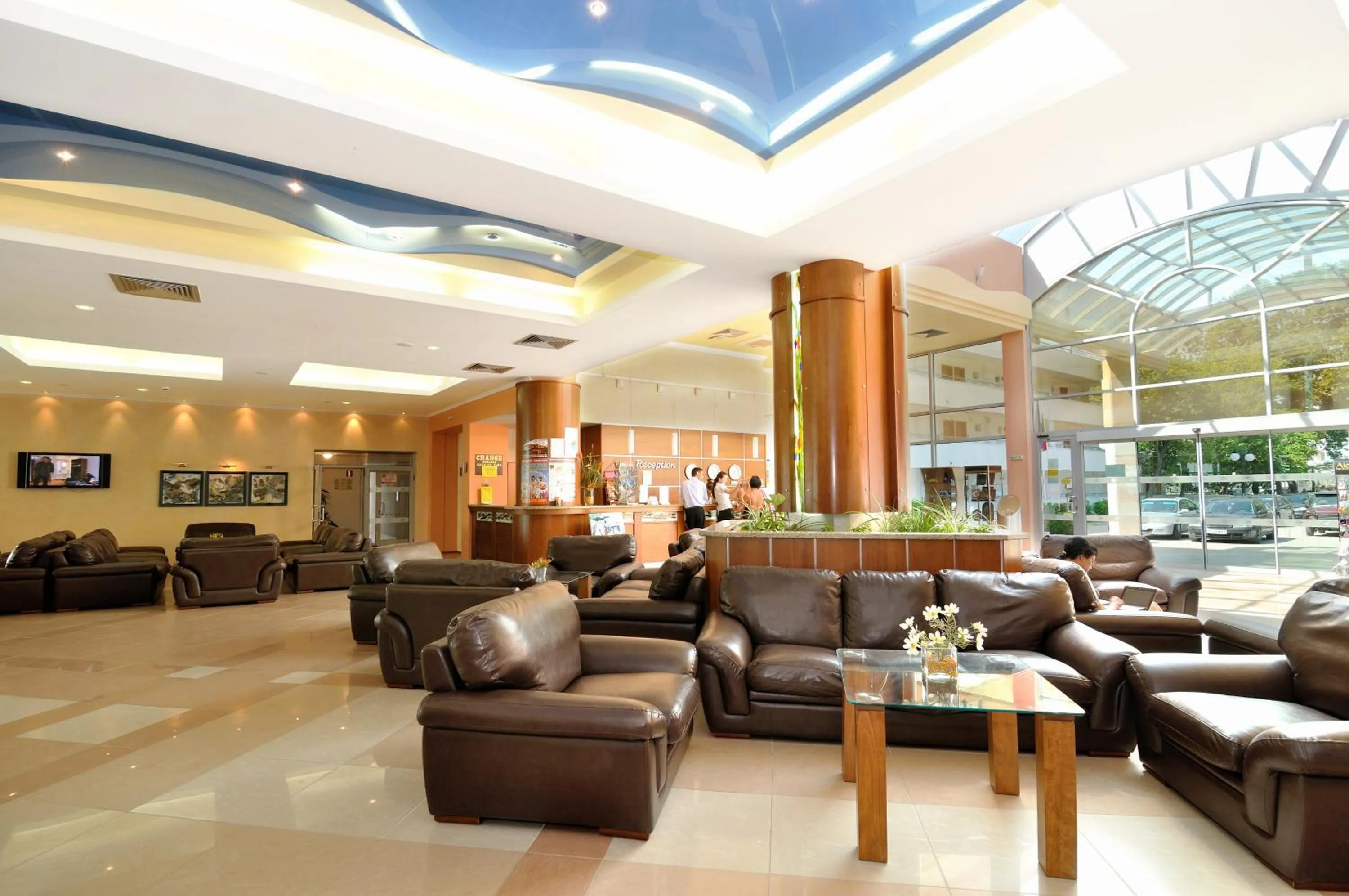 Lobby or reception in Kaliakra Mare Hotel - All Inclusive