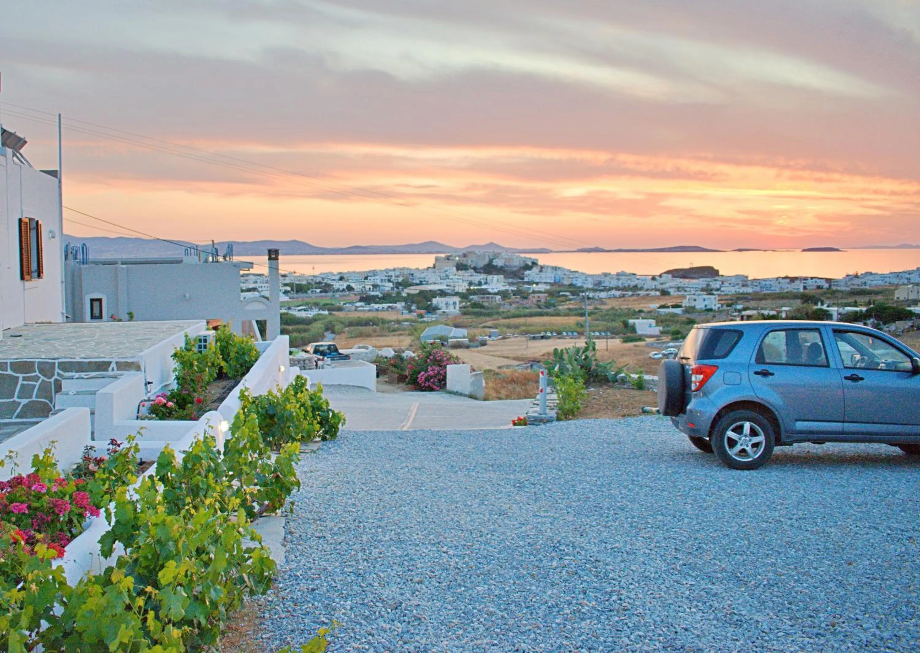 Area and facilities in Petros Studios & Suites