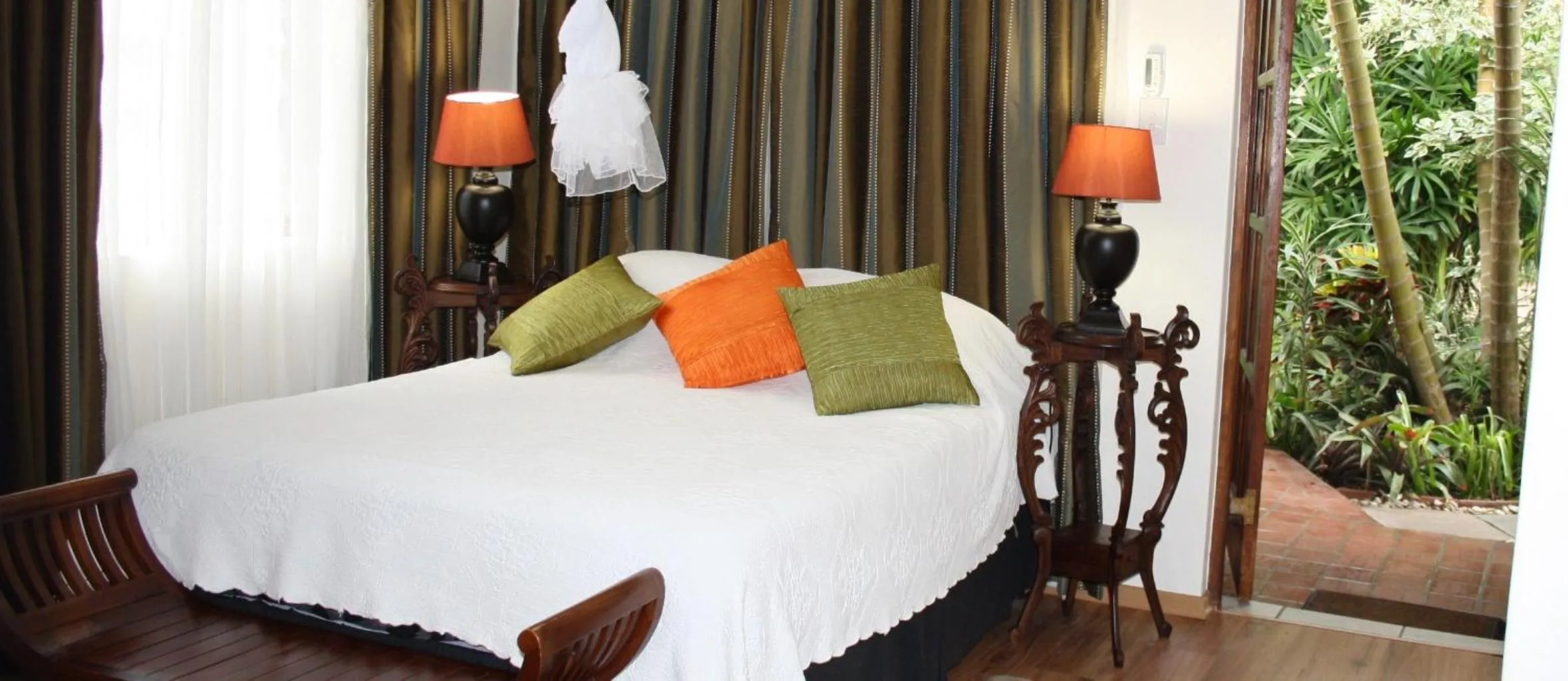 Bed in St. Lucia Wetlands Guest House