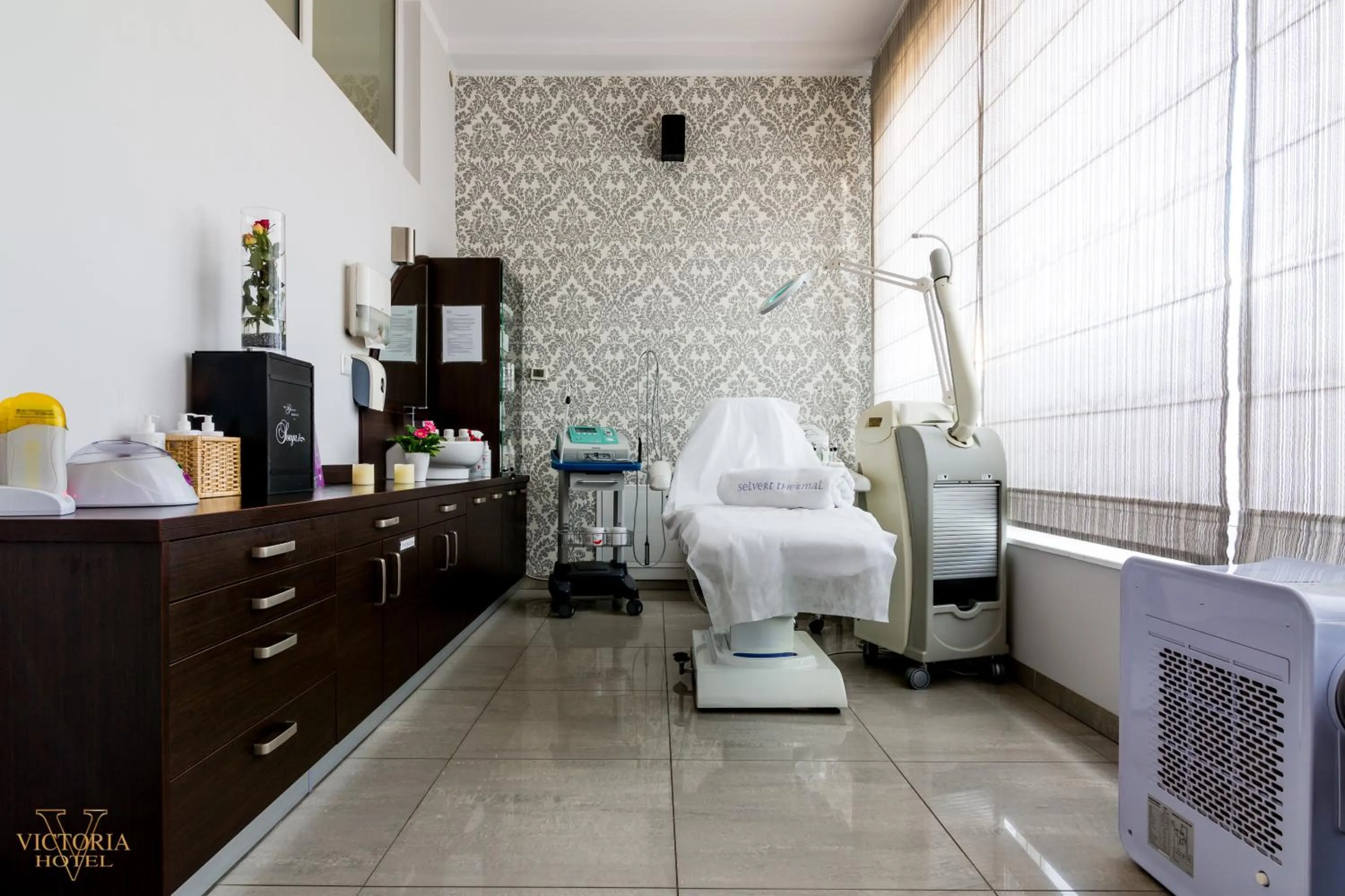 Hot Tub, Bed in Hotel Victoria