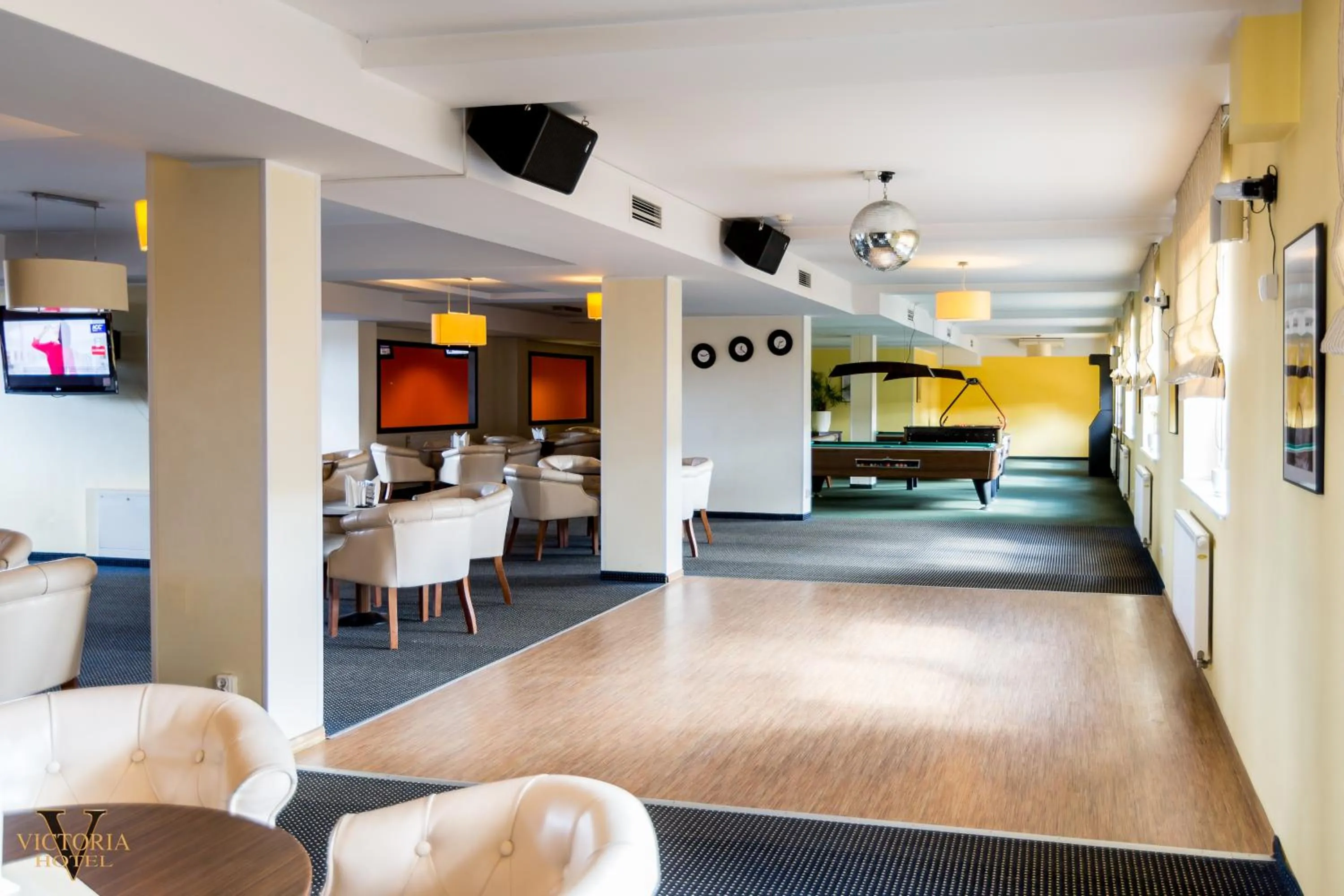 Staff in Hotel Victoria