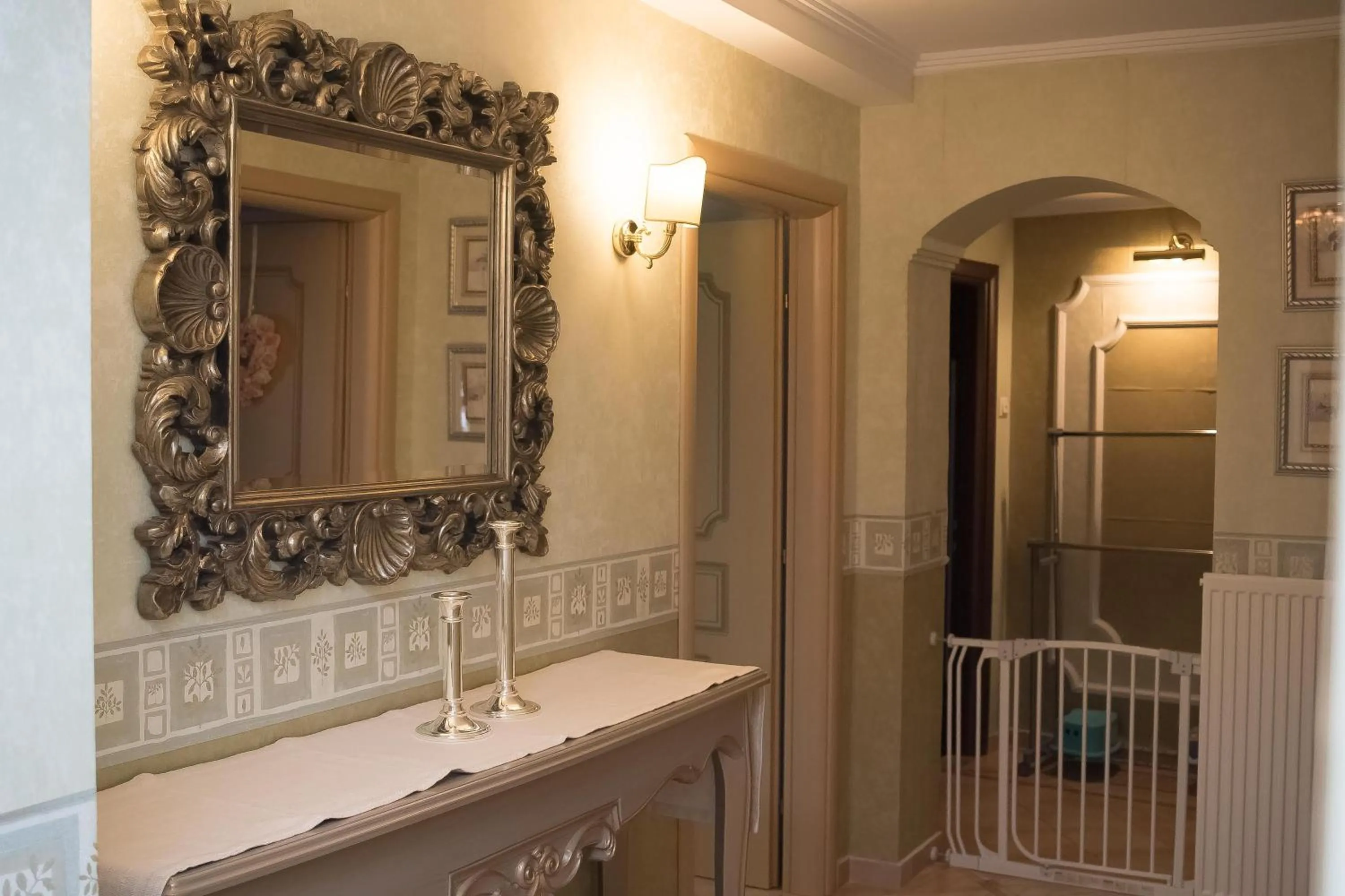 Decorative detail in Luxury Family Villa Meteora