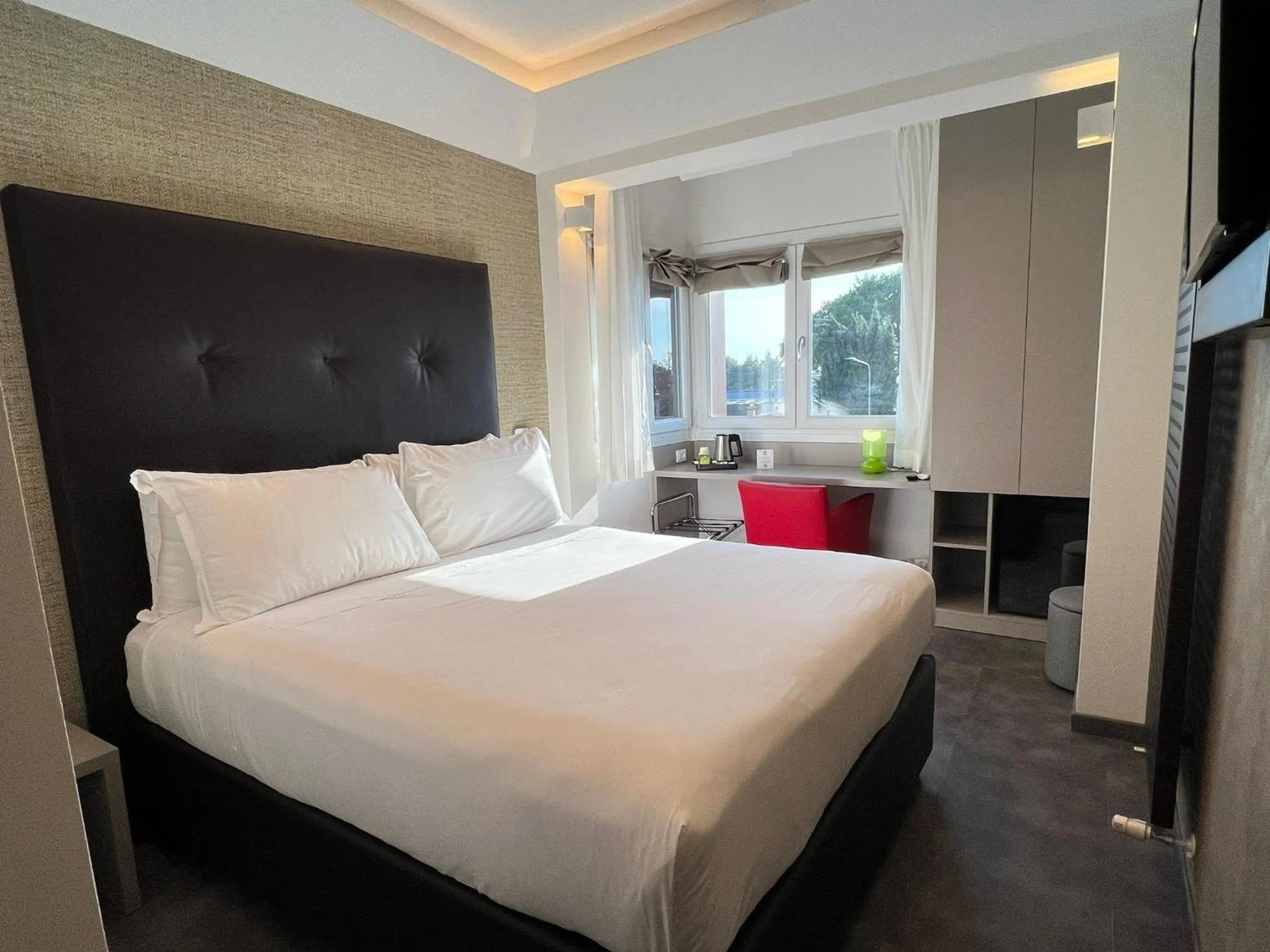 Bed in Best Western Hotel Continental