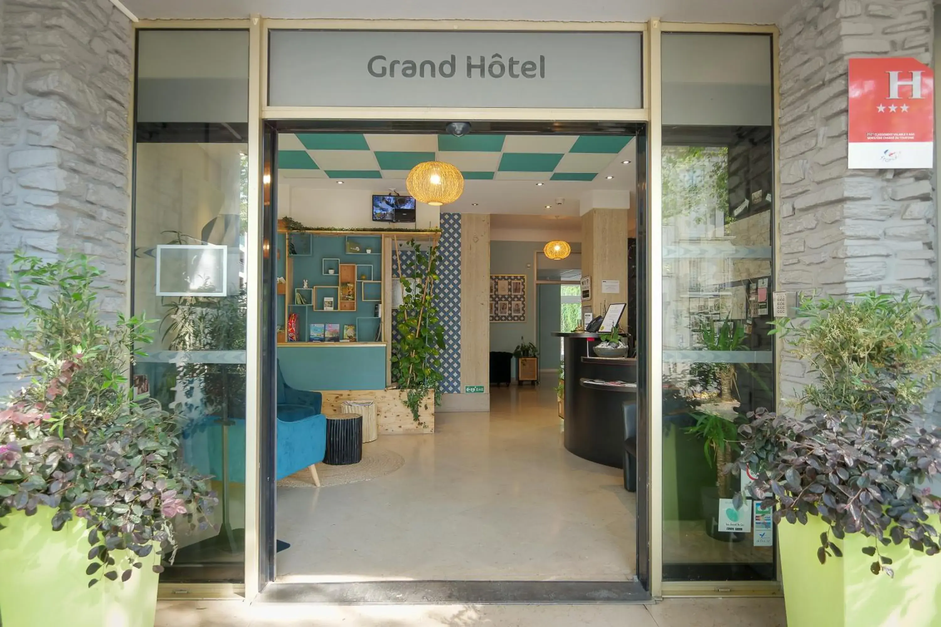 Lobby or reception in Grand Hôtel Niort Centre Lobby or reception in Grand Hôtel Niort Centre