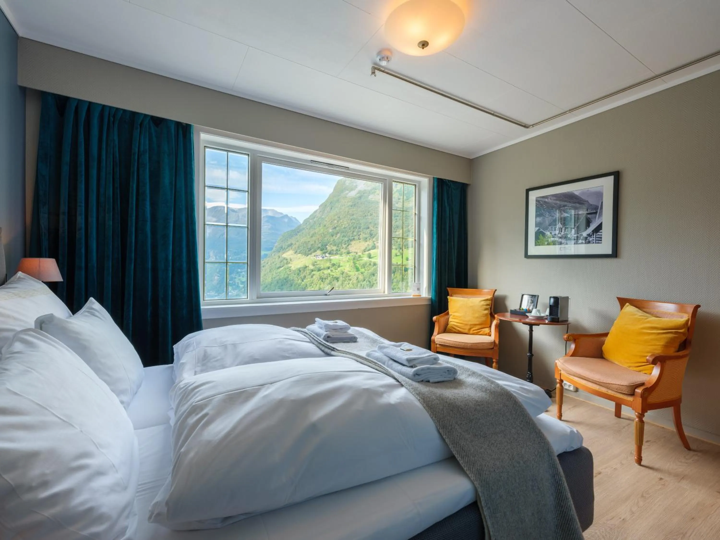 Bed in Hotel Utsikten - by Classic Norway Hotels