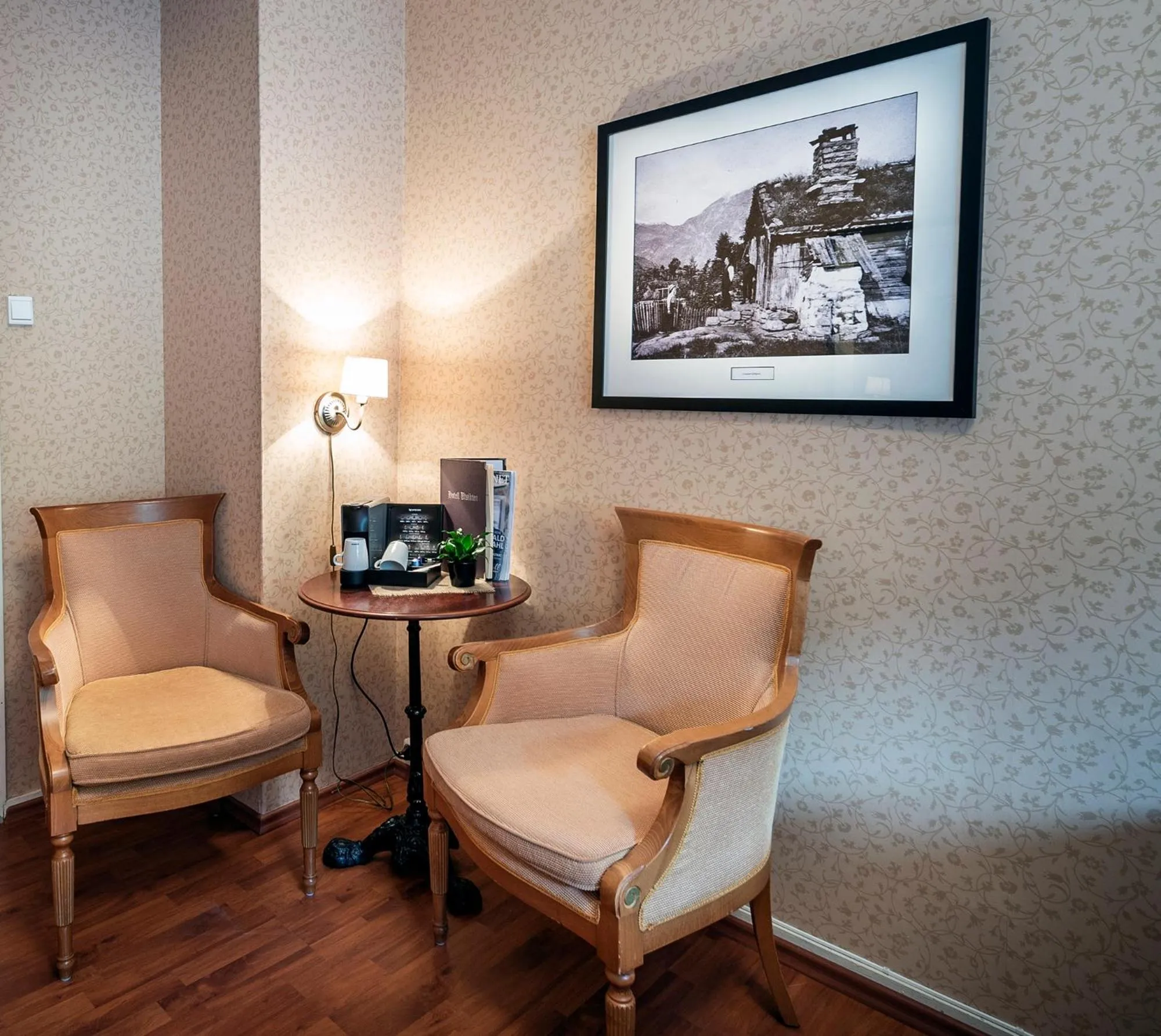 Seating area in Hotel Utsikten - by Classic Norway Hotels