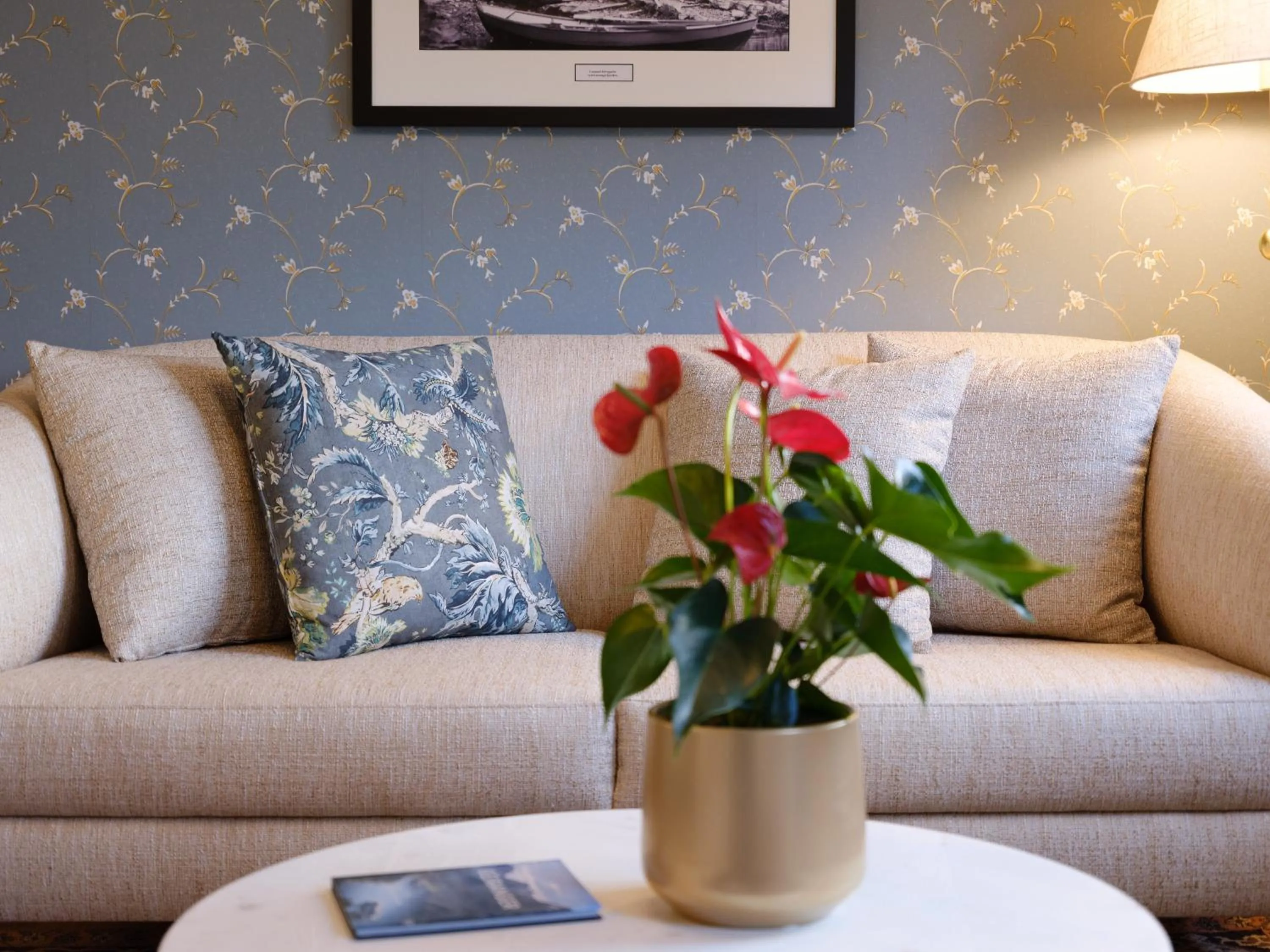 Seating area in Hotel Utsikten - by Classic Norway Hotels