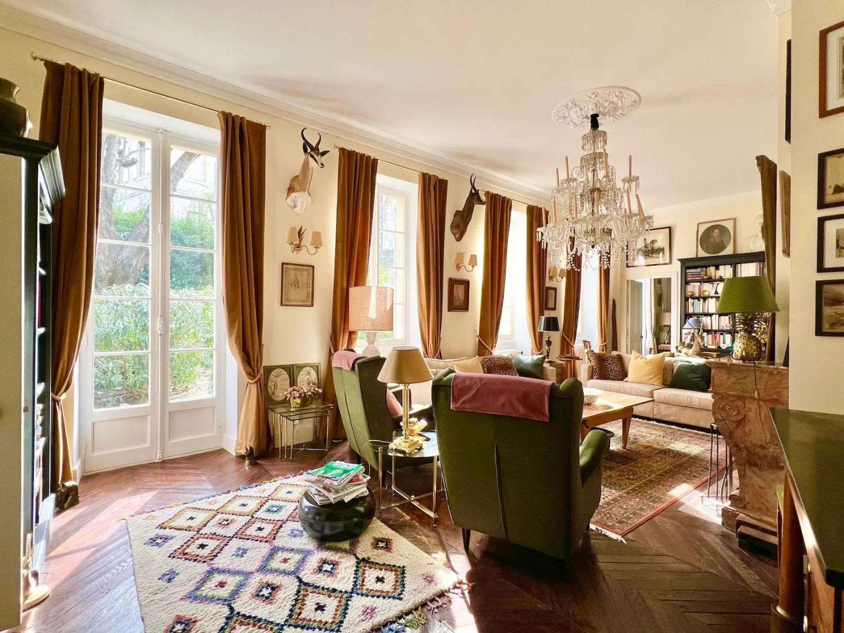 Property building in Le Clos Saluces