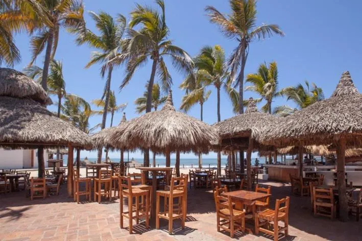 Restaurant/places to eat in Gaviana Resort