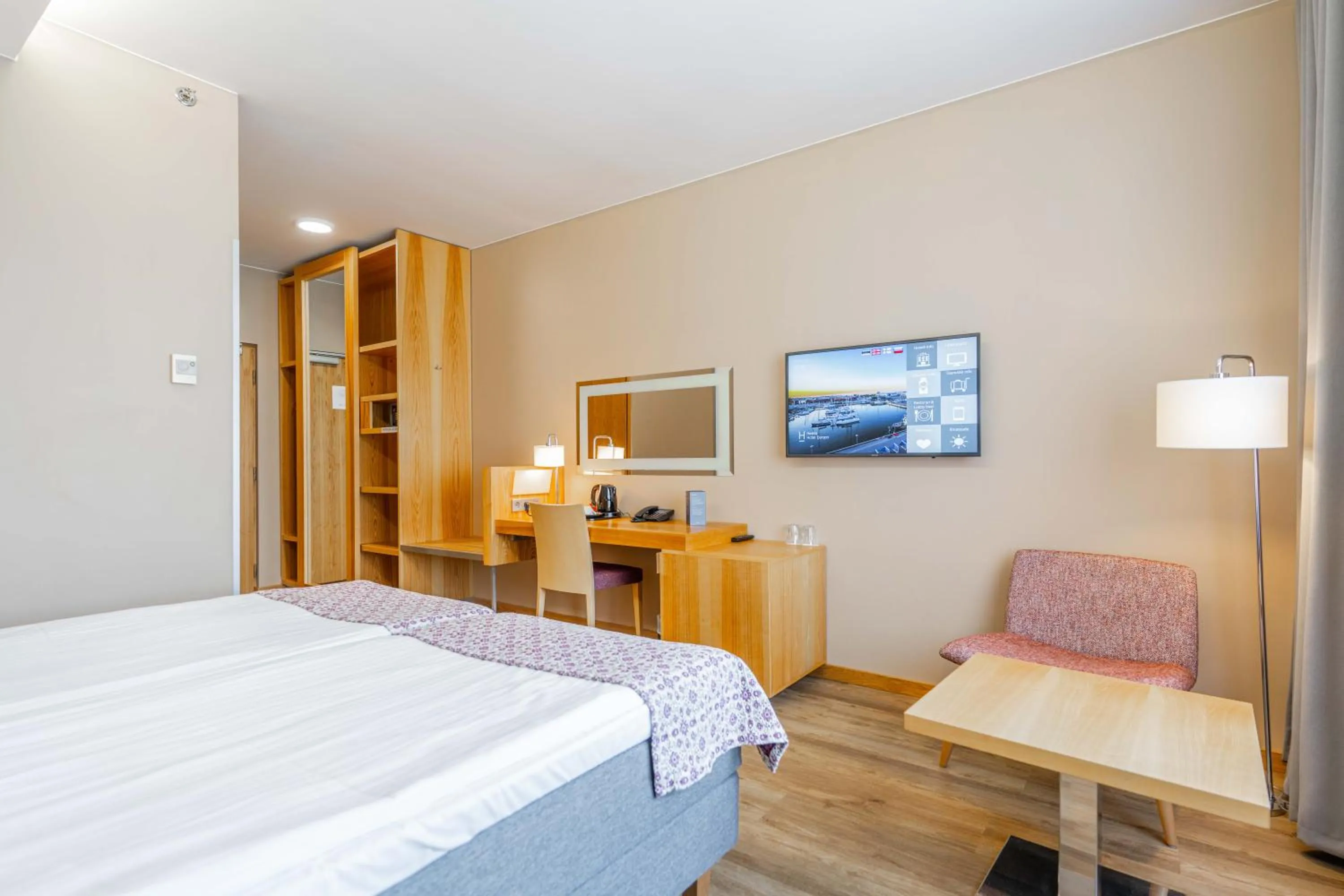 Bed in Hestia Hotel Europa