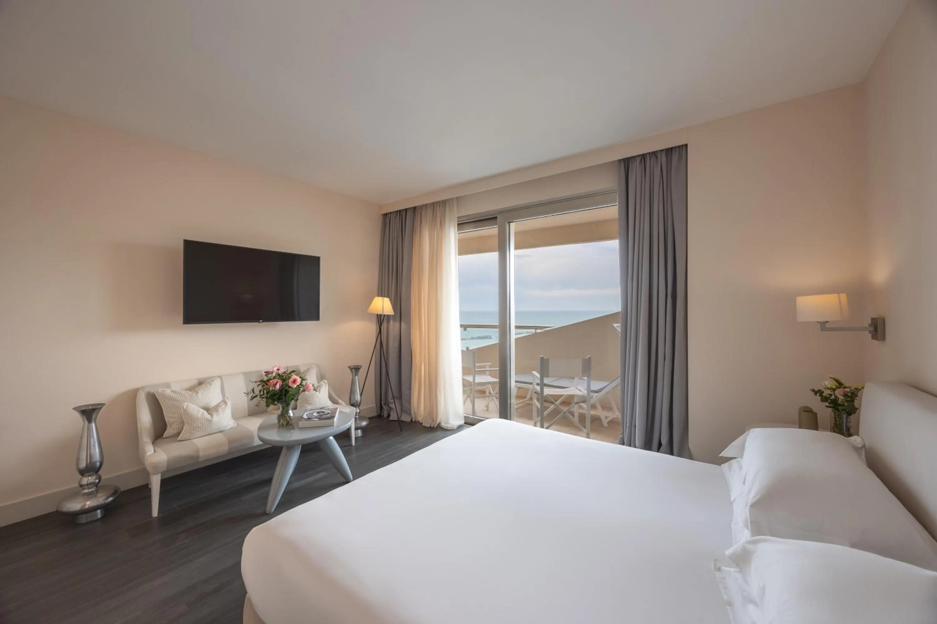 Bedroom, Bed in Excelsior Hotel, SPA & Lido - Preferred Hotels & Resorts