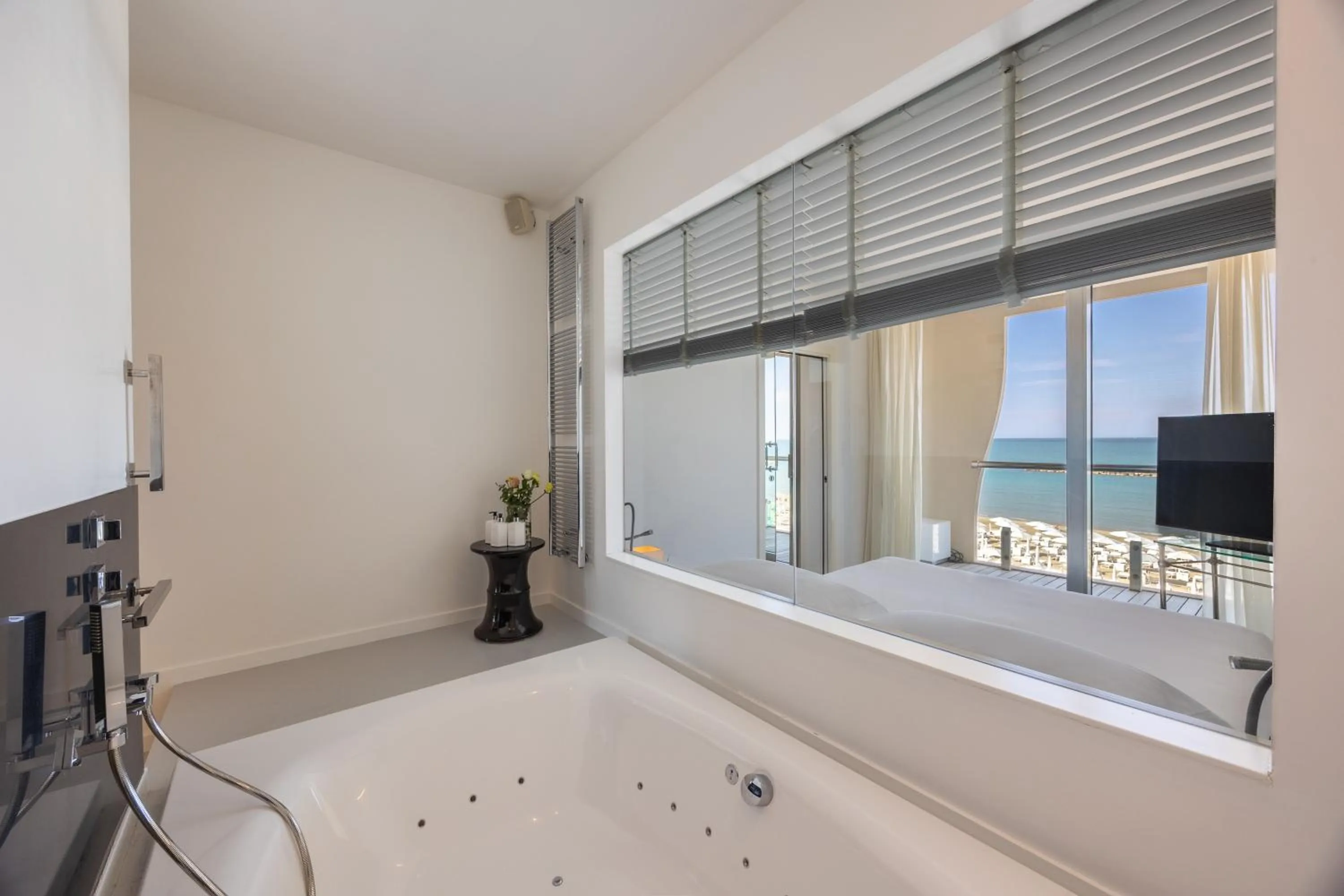 Bath, Bed in Excelsior Hotel, SPA & Lido - Preferred Hotels & Resorts