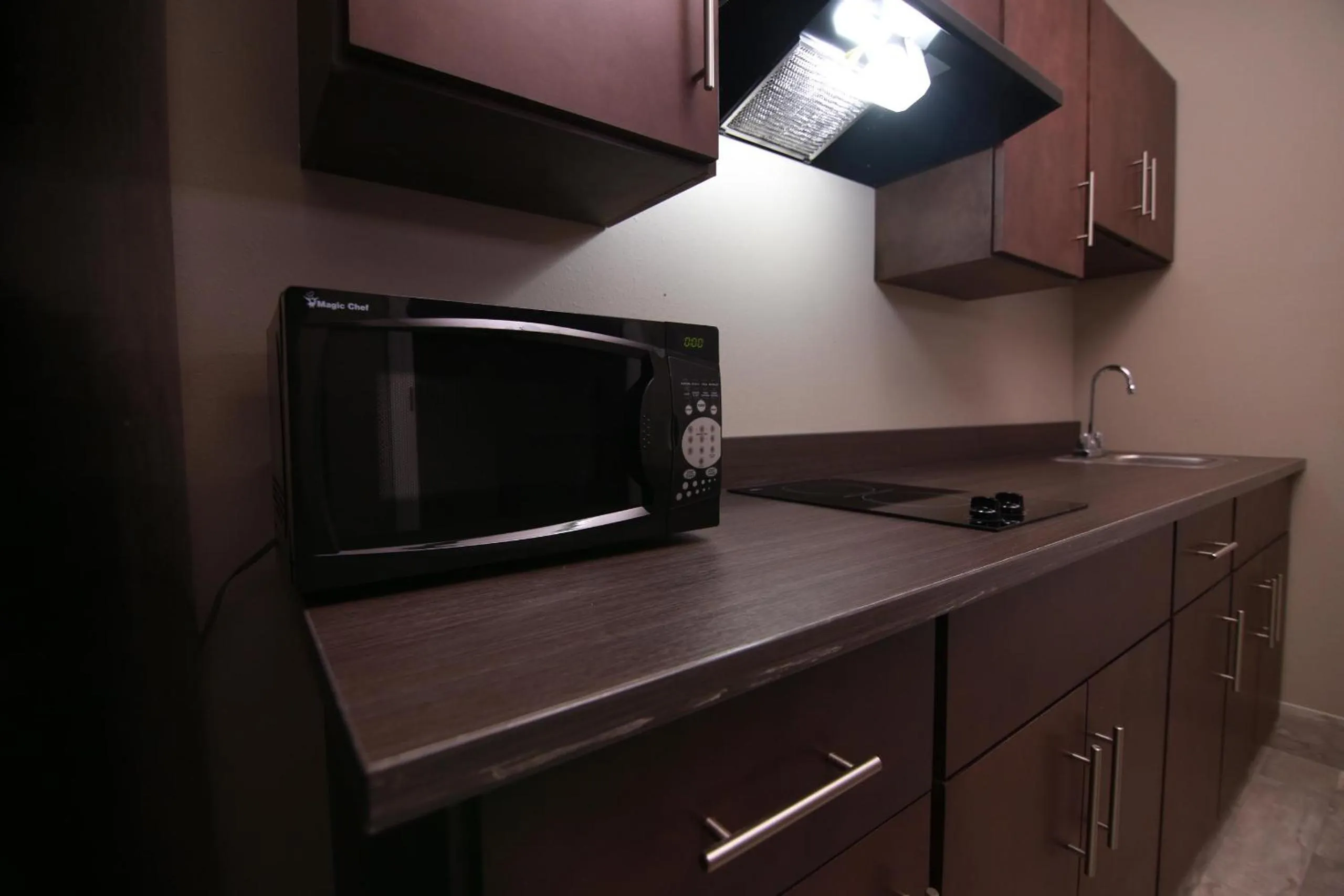 Kitchen or kitchenette in Home Inn and Suites Memphis