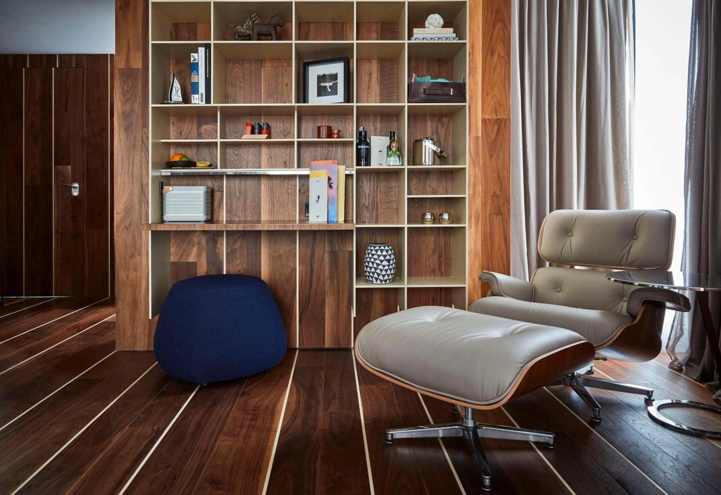 Photo of the whole room in Sir Joan Hotel, part of Sircle Collection