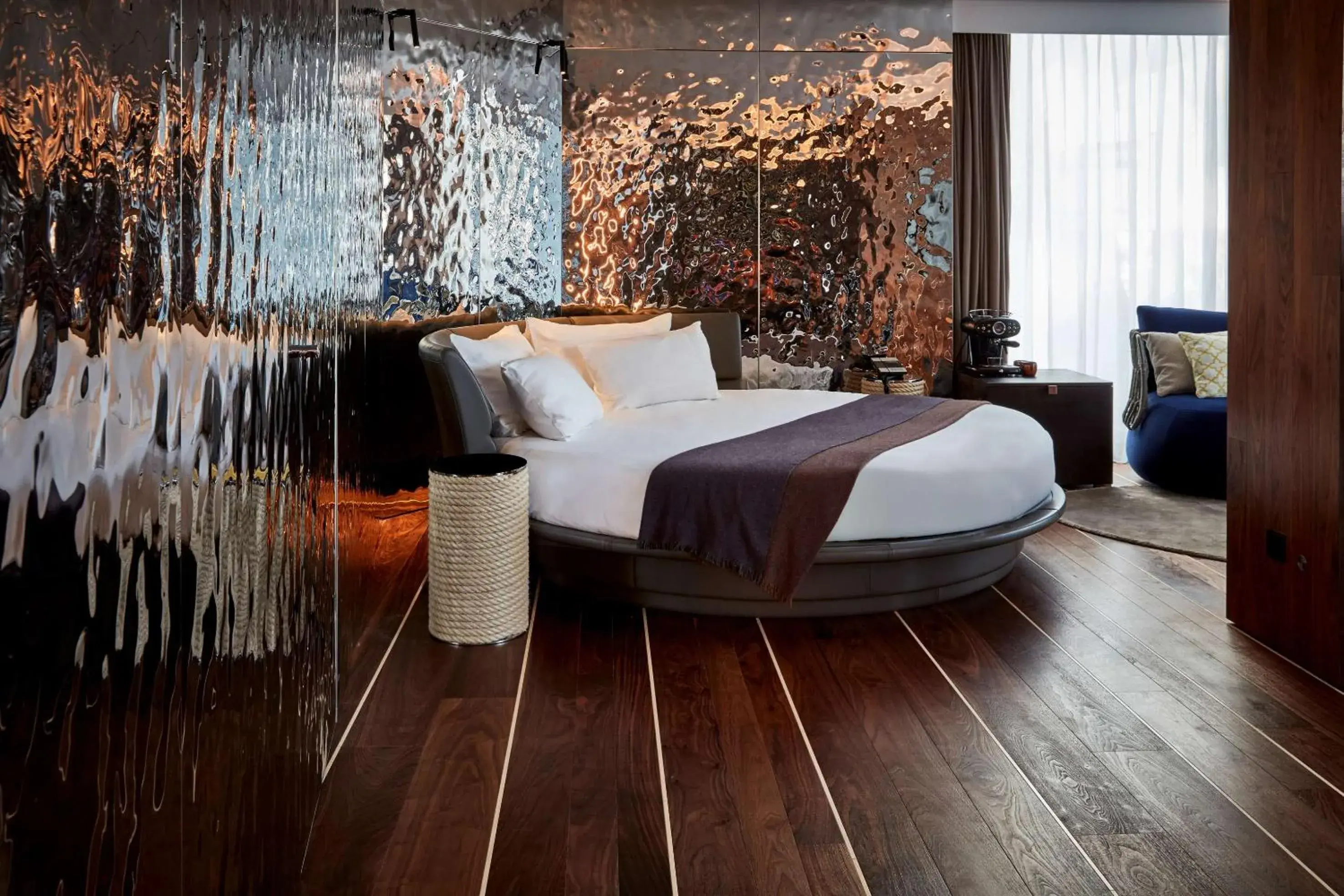 Photo of the whole room, Bed in Sir Joan Hotel, part of Sircle Collection Photo of the whole room, Bed in Sir Joan Hotel, part of Sircle Collection