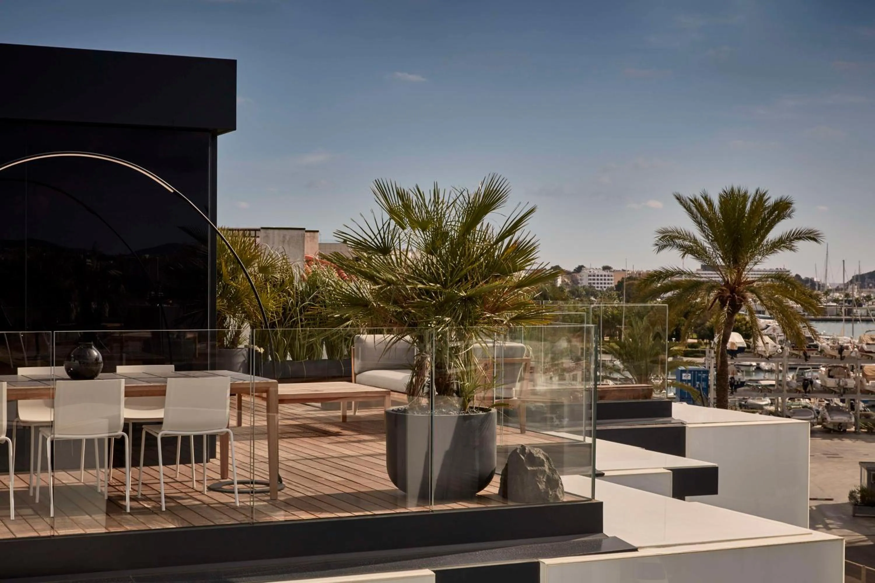 Photo of the whole room in Sir Joan Hotel, part of Sircle Collection