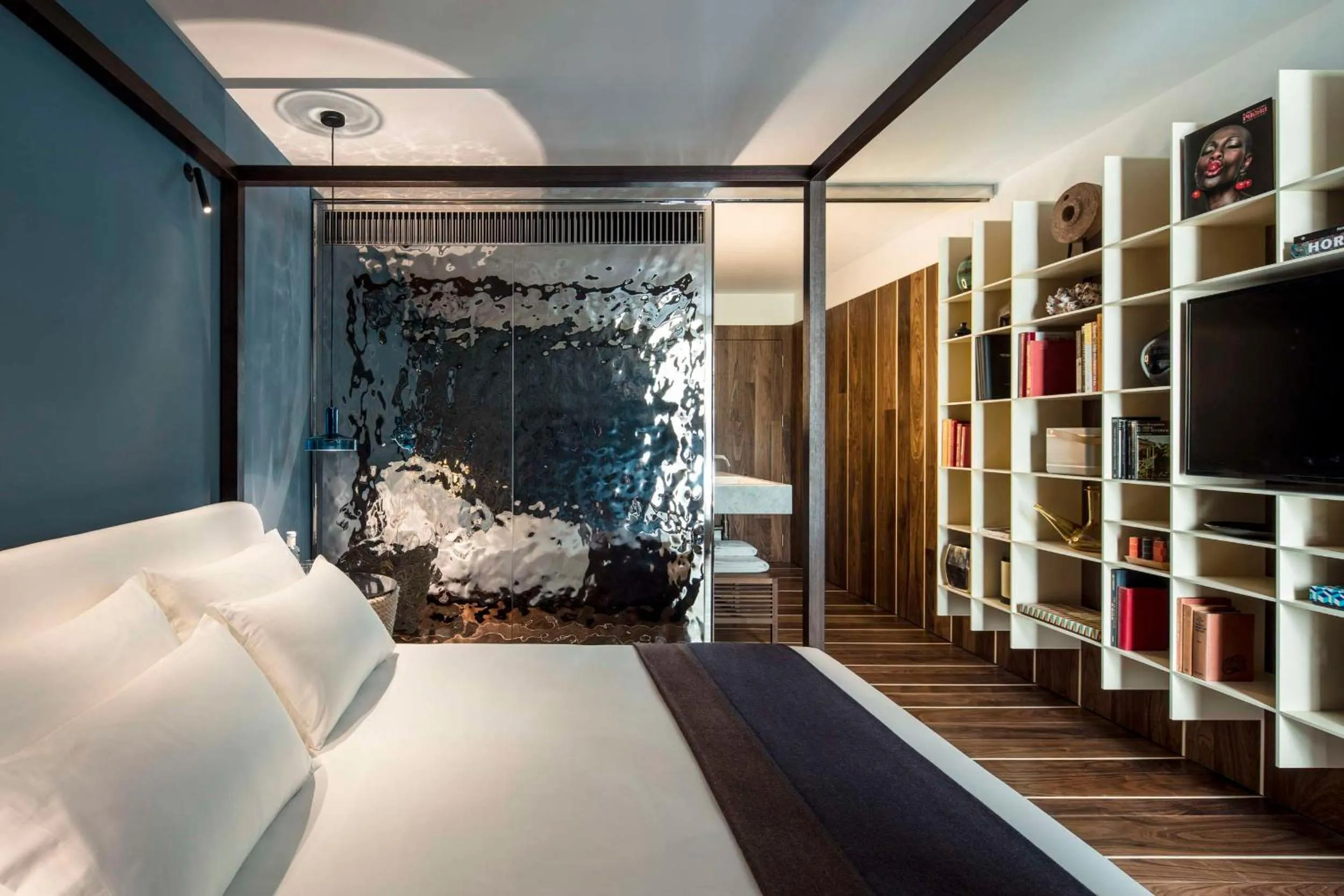 Bedroom, Bed in Sir Joan Hotel, part of Sircle Collection