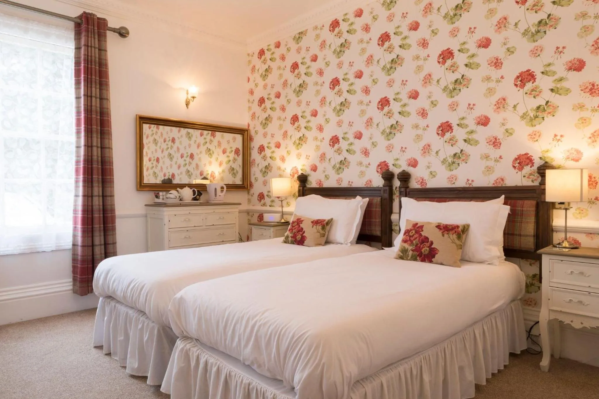 Other, Bed in Woodlands Lodge Hotel