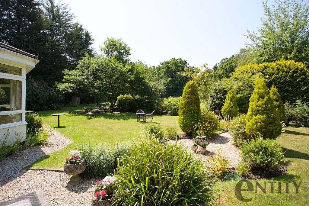 Woodlands Lodge Hotel