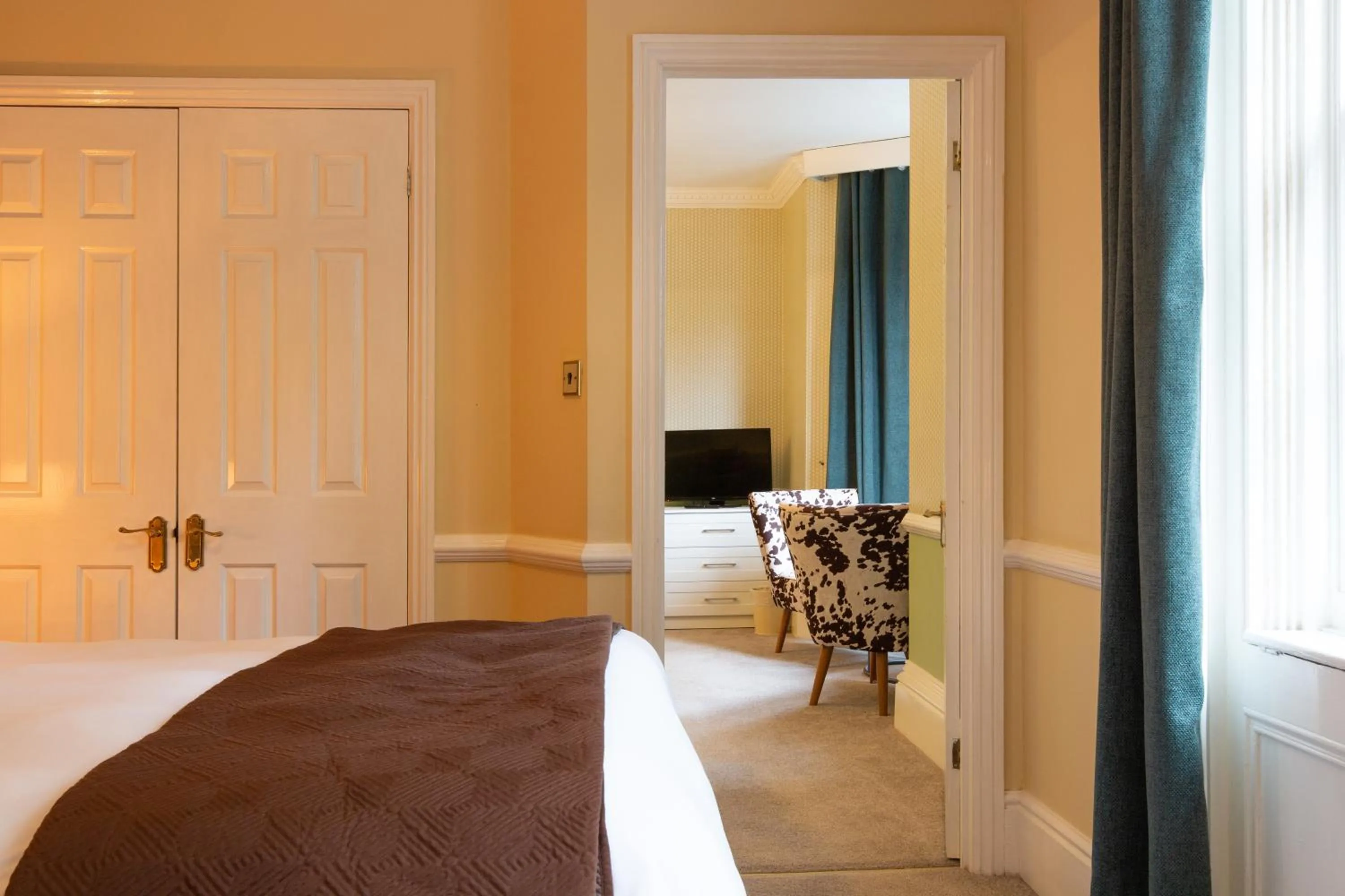 Bed in Woodlands Lodge Hotel