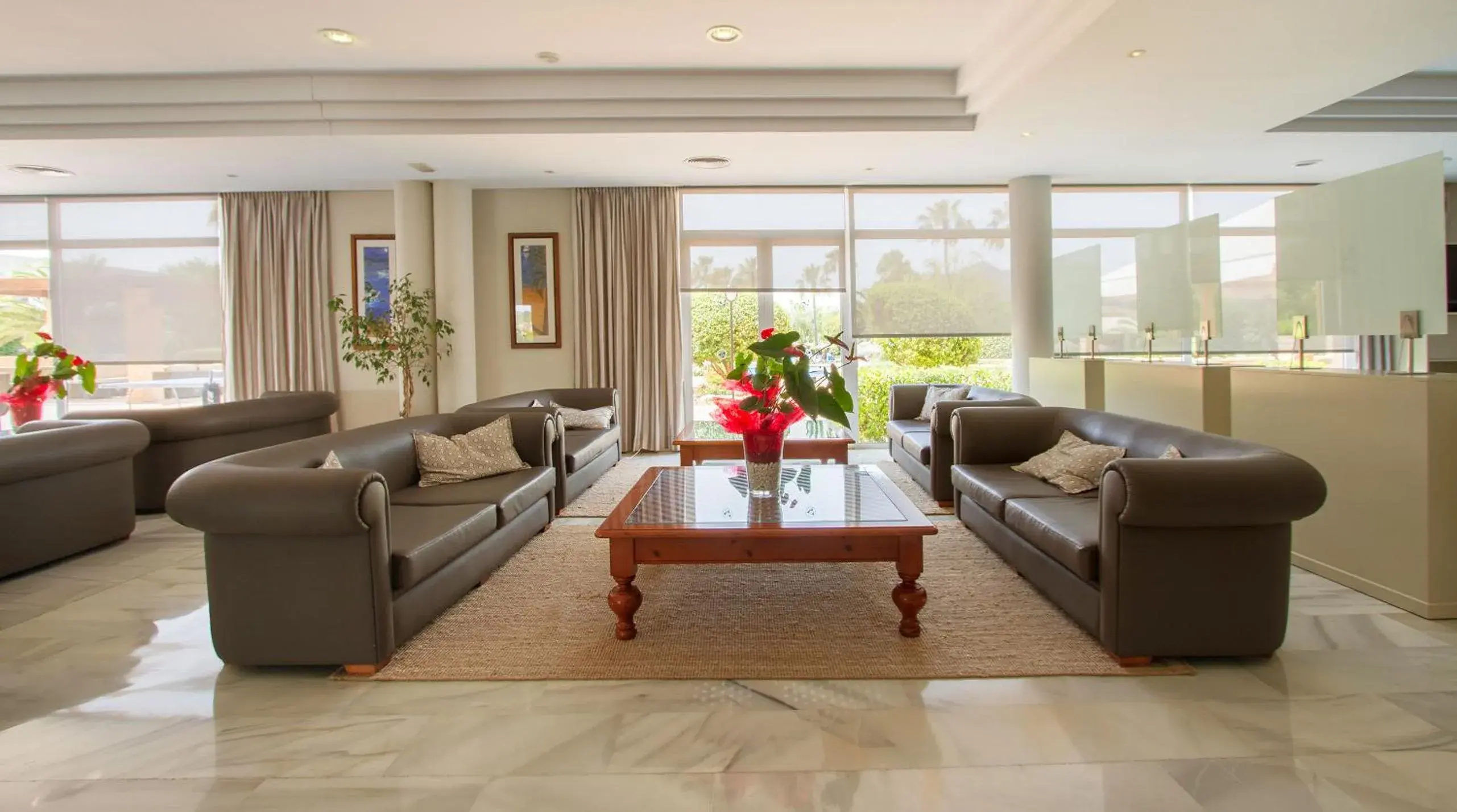 Lobby or reception in Garbi Cala Millor Lobby or reception in Garbi Cala Millor