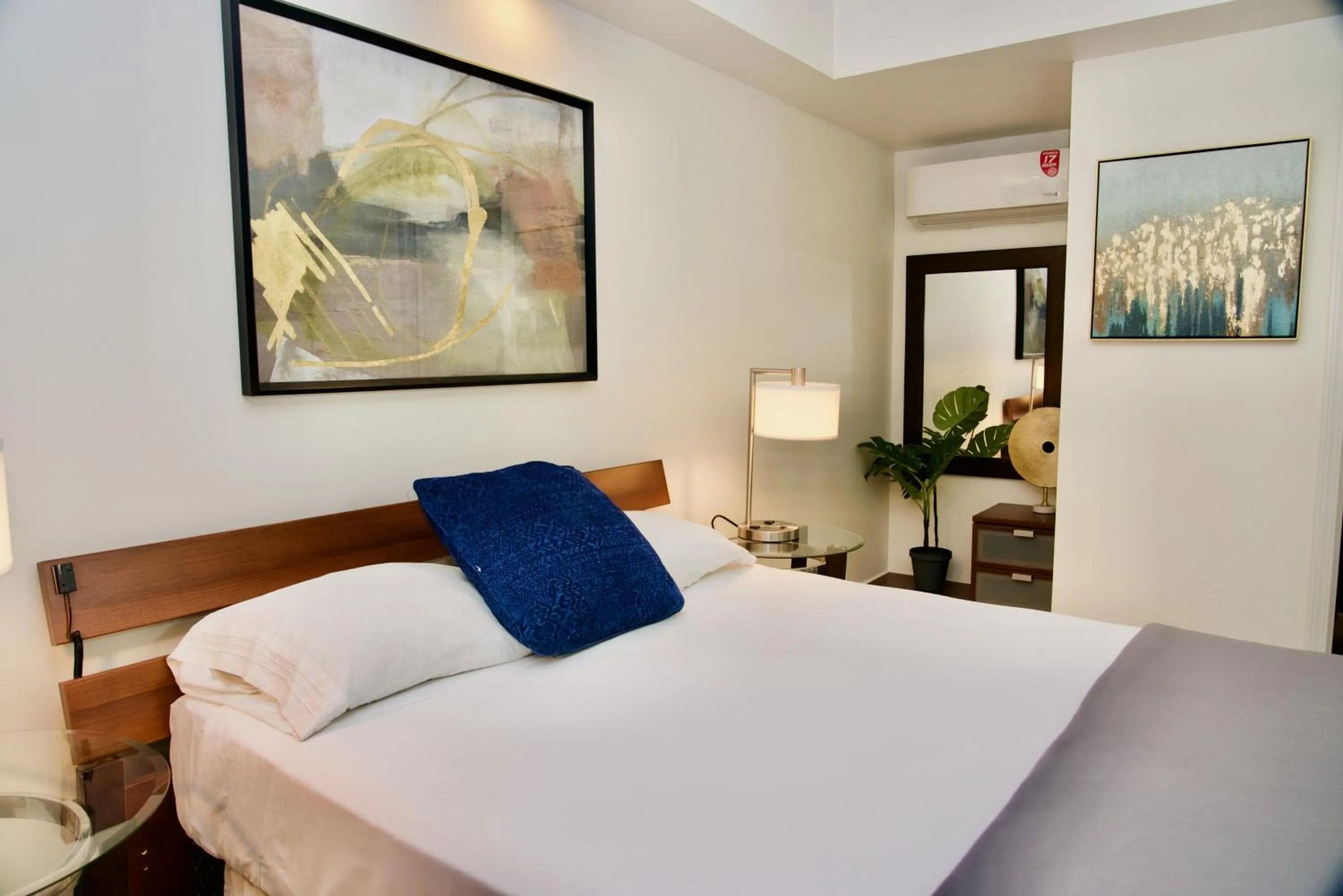 Bedroom, Bed in Rio Suites