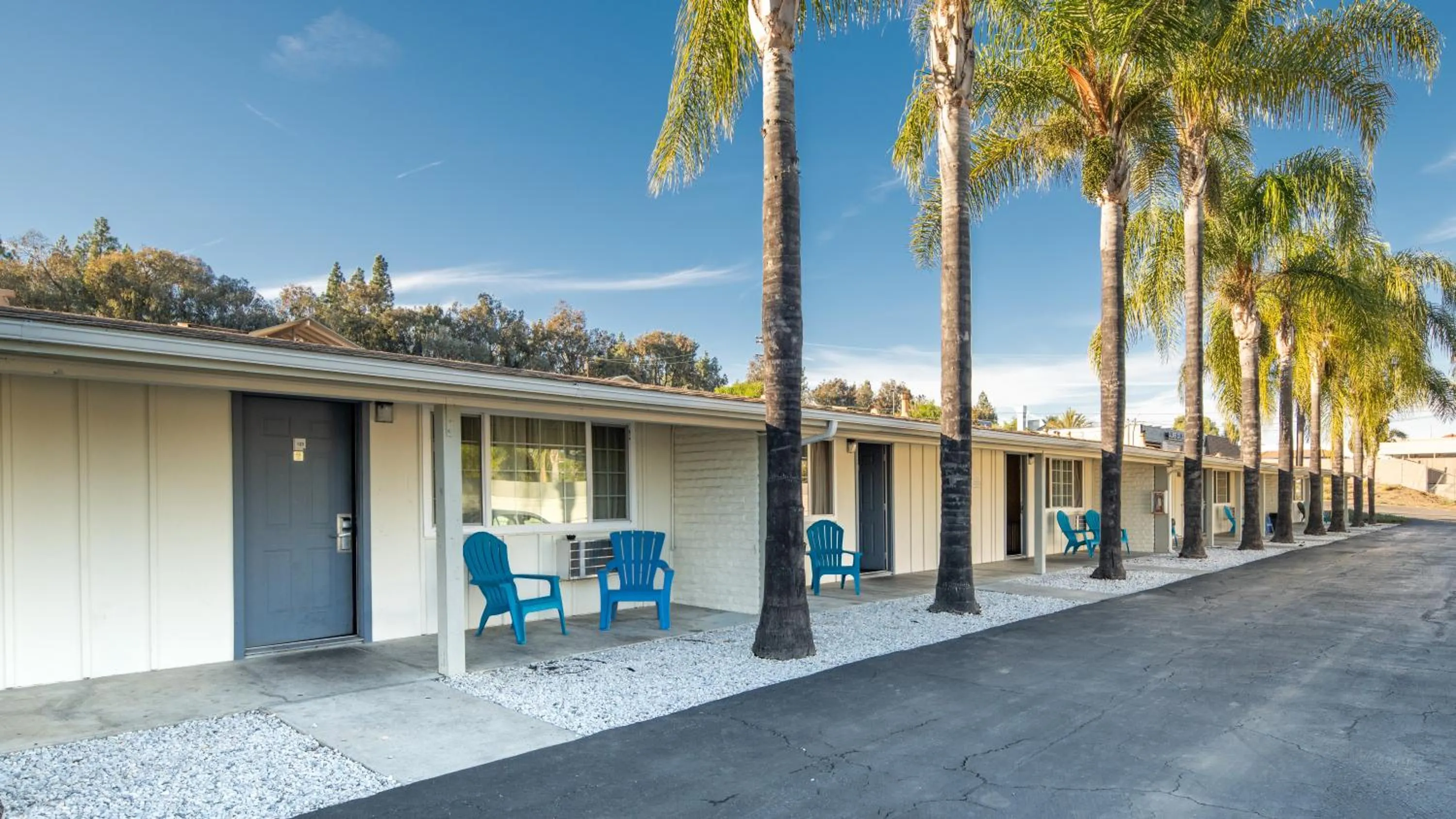 Patio in Fallbrook Country Inn