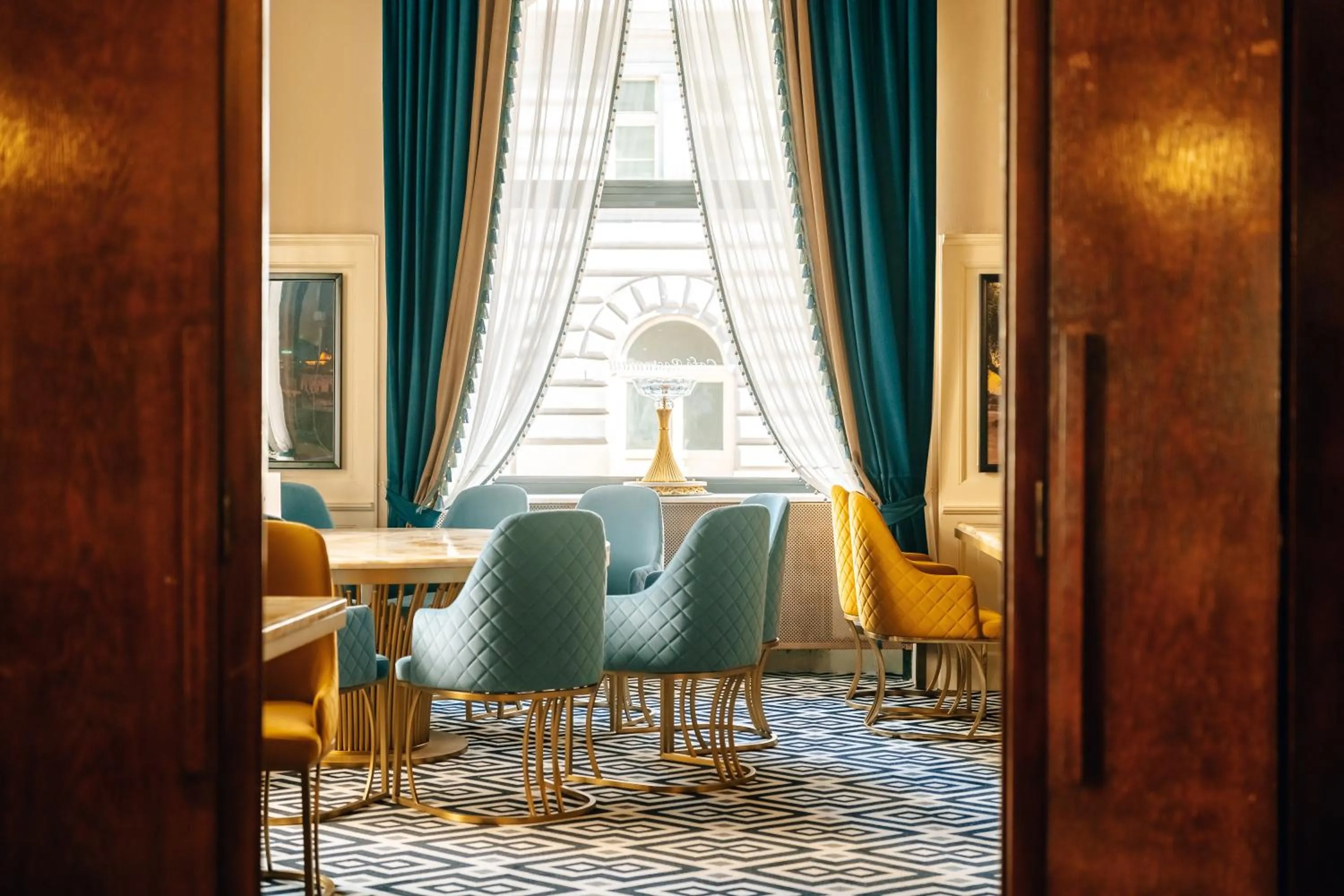 Restaurant/places to eat in Hotel Praga 1885 by Wagnerstays