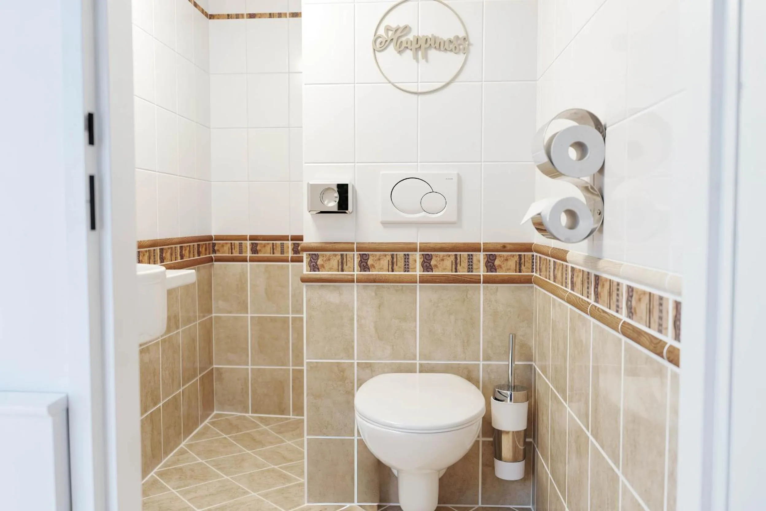 Shower in Hotel Praga 1885 by Wagnerstays