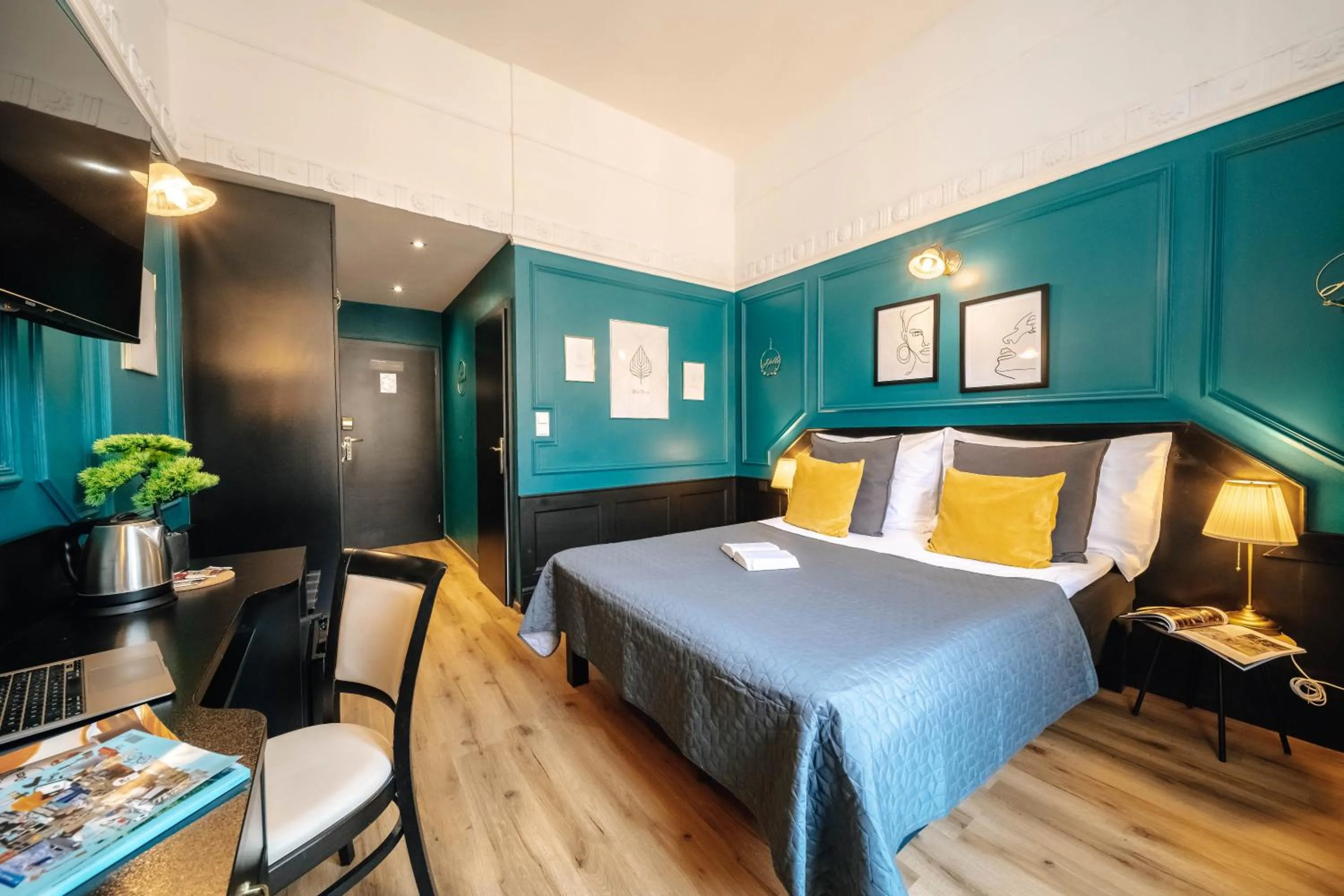 Bed in Hotel Praga 1885 by Wagnerstays