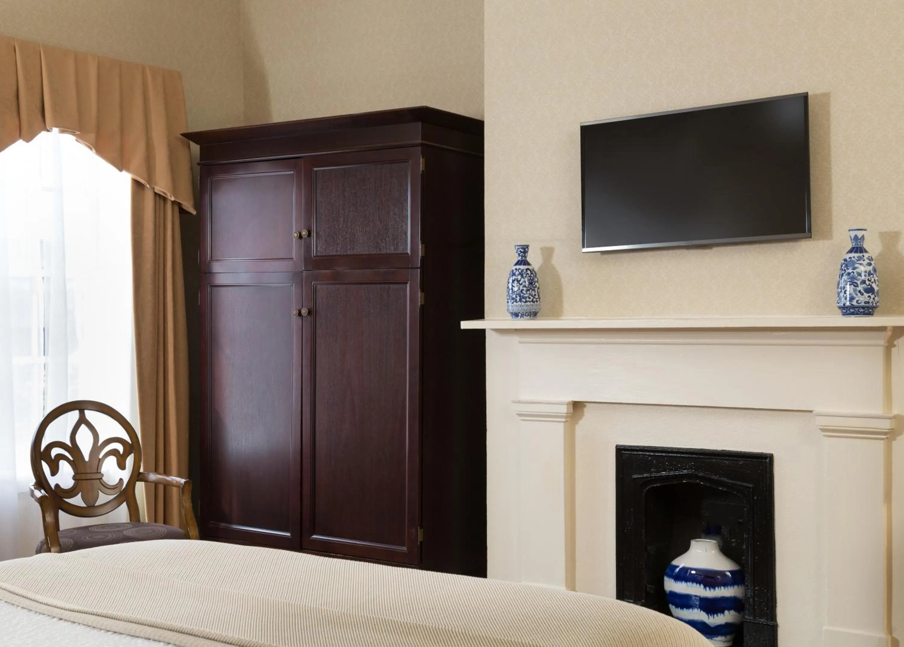 TV and multimedia in Linden Row Inn