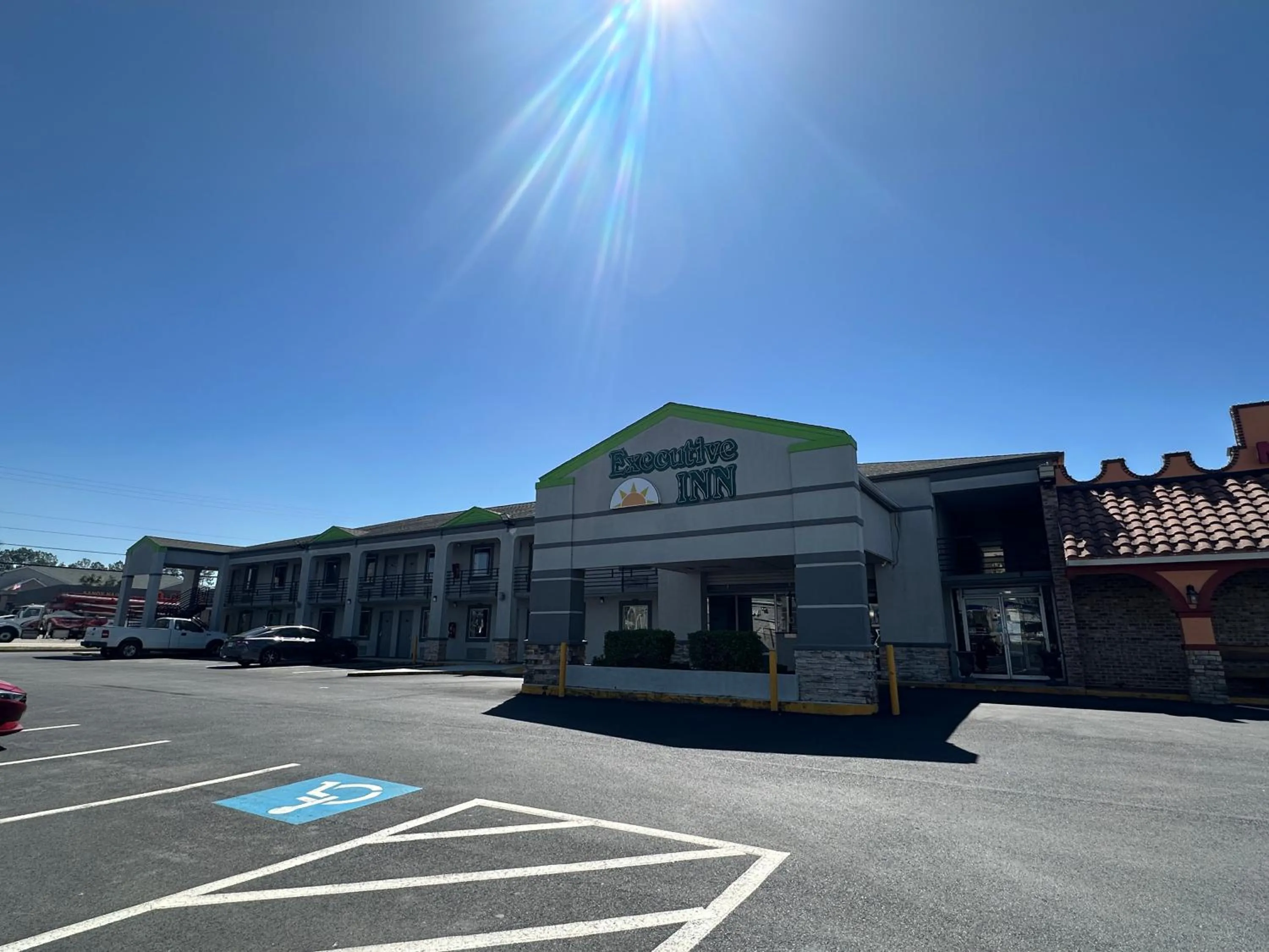 Parking in Executive Inn Locust Grove by Capital O