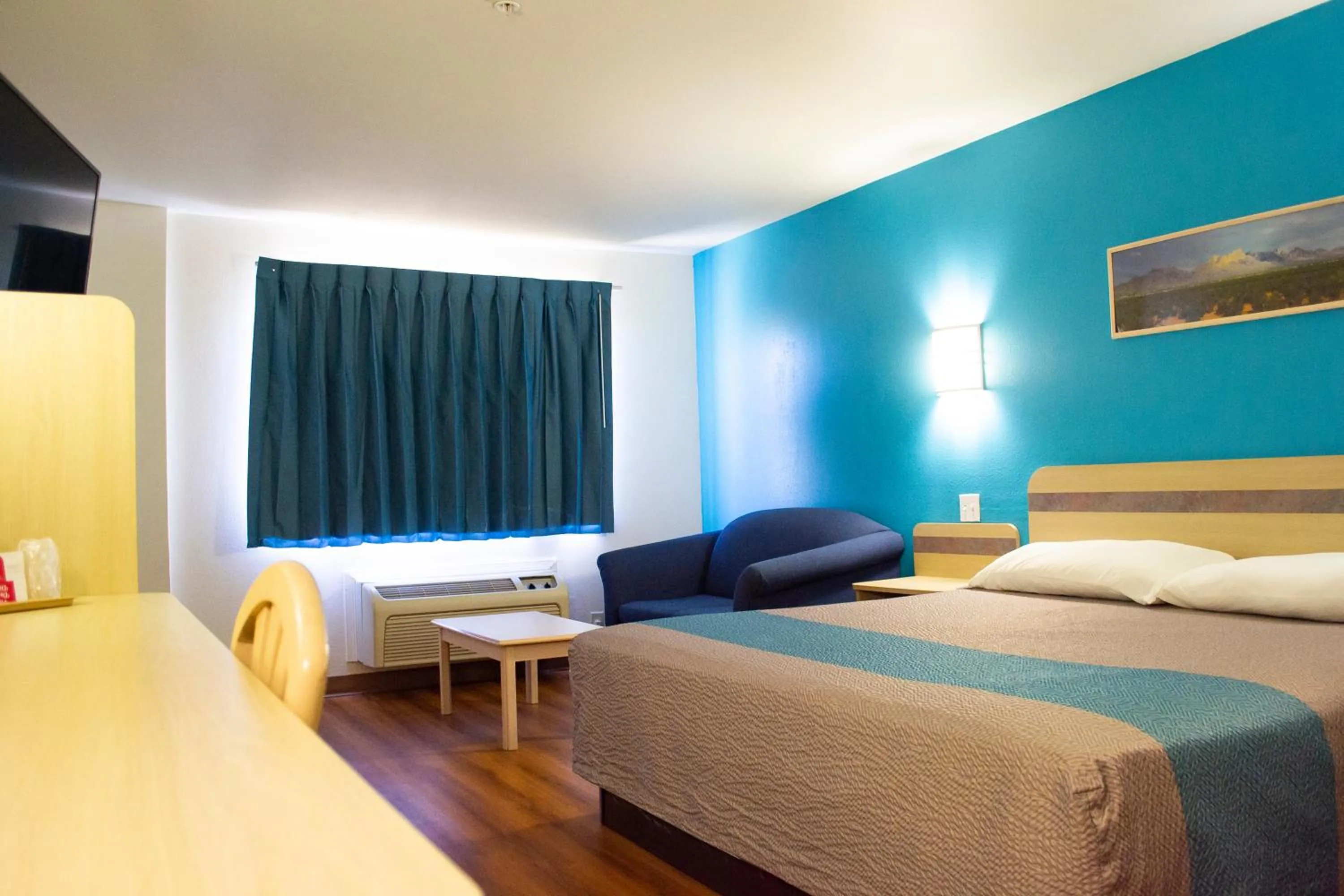 Bedroom, Bed in Motel 6-Las Cruces, NM - Telshor