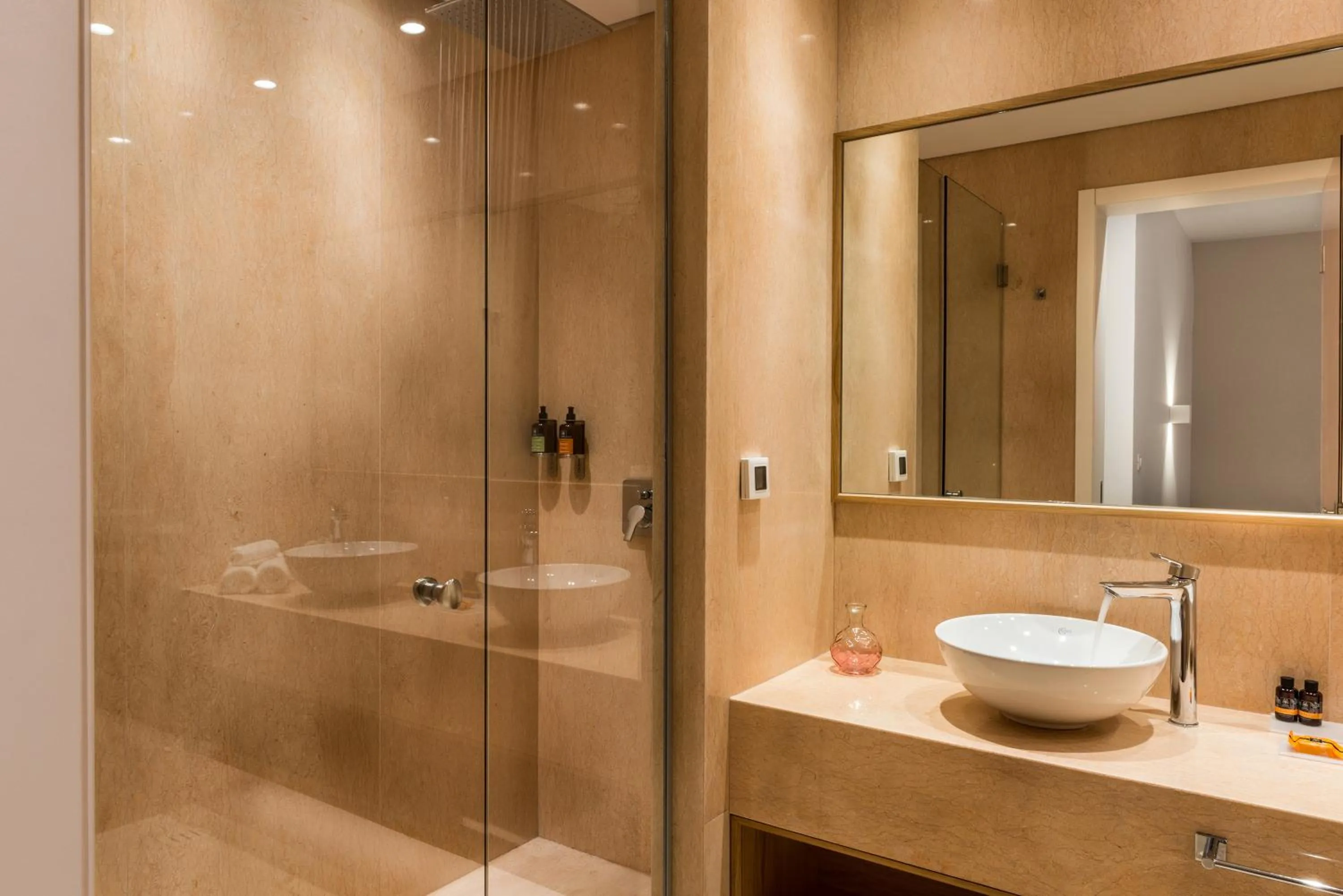 Shower in Avra Apartments Venetian Harbour
