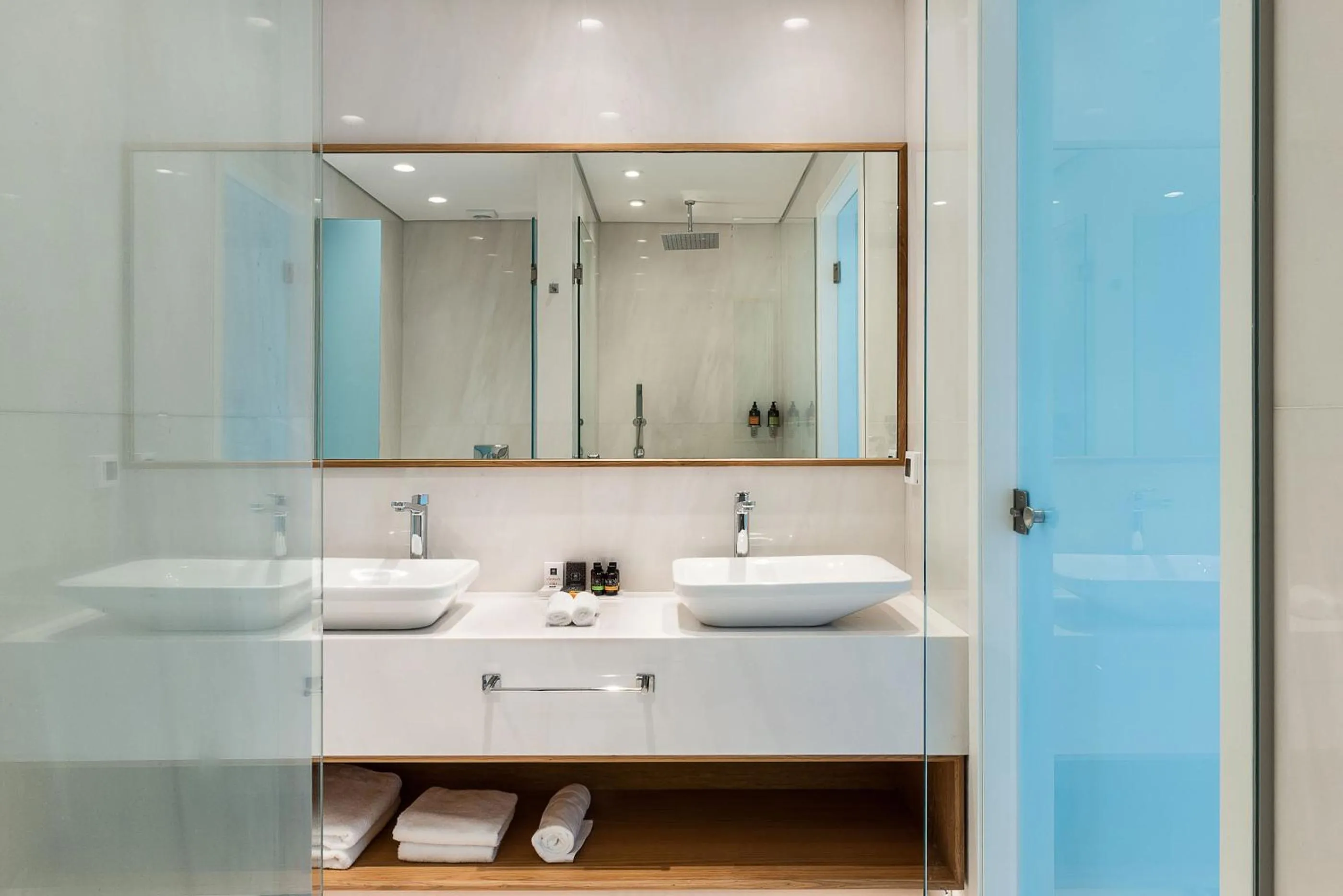 Bathroom in Avra Apartments Venetian Harbour