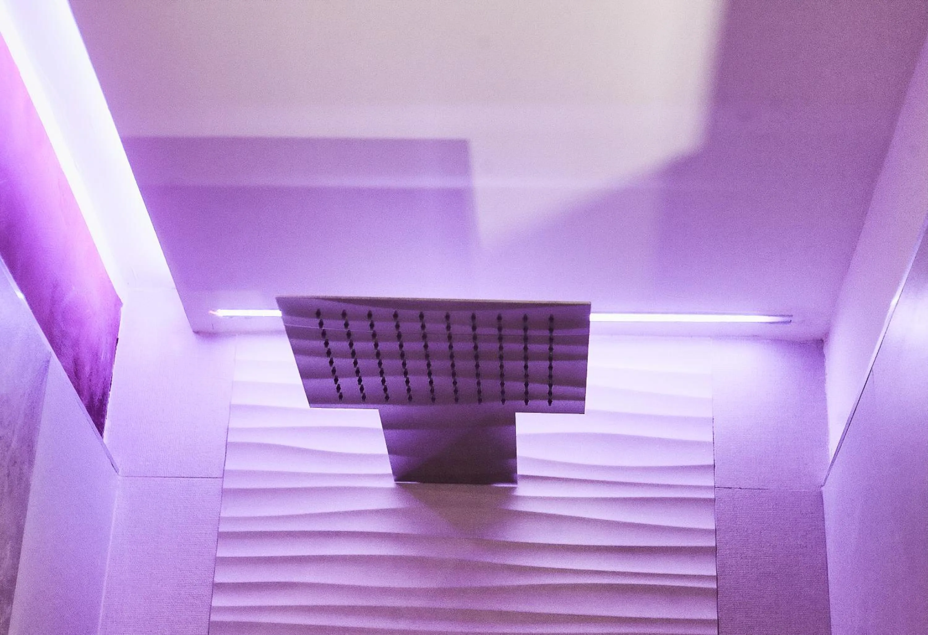 Shower in B&B Regina ELENA