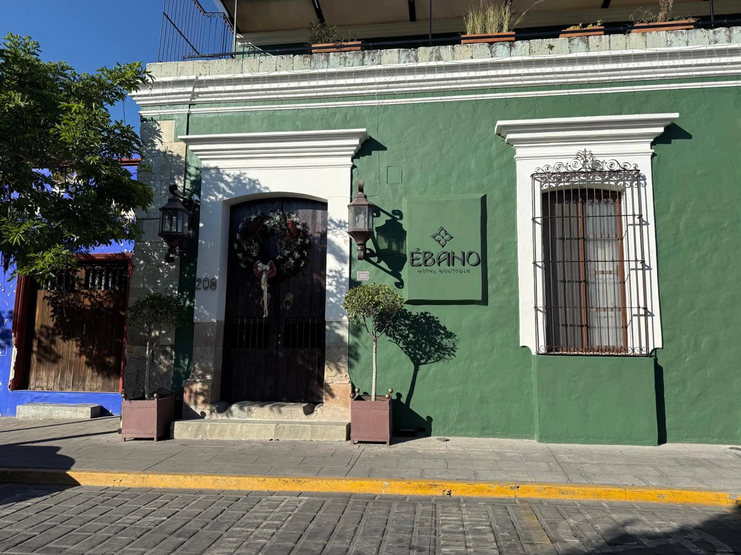 Off site in Ébano by PB