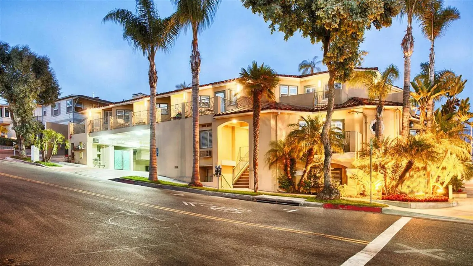 Laguna Brisas - A Beach Hotel Laguna Brisas - A Beach Hotel