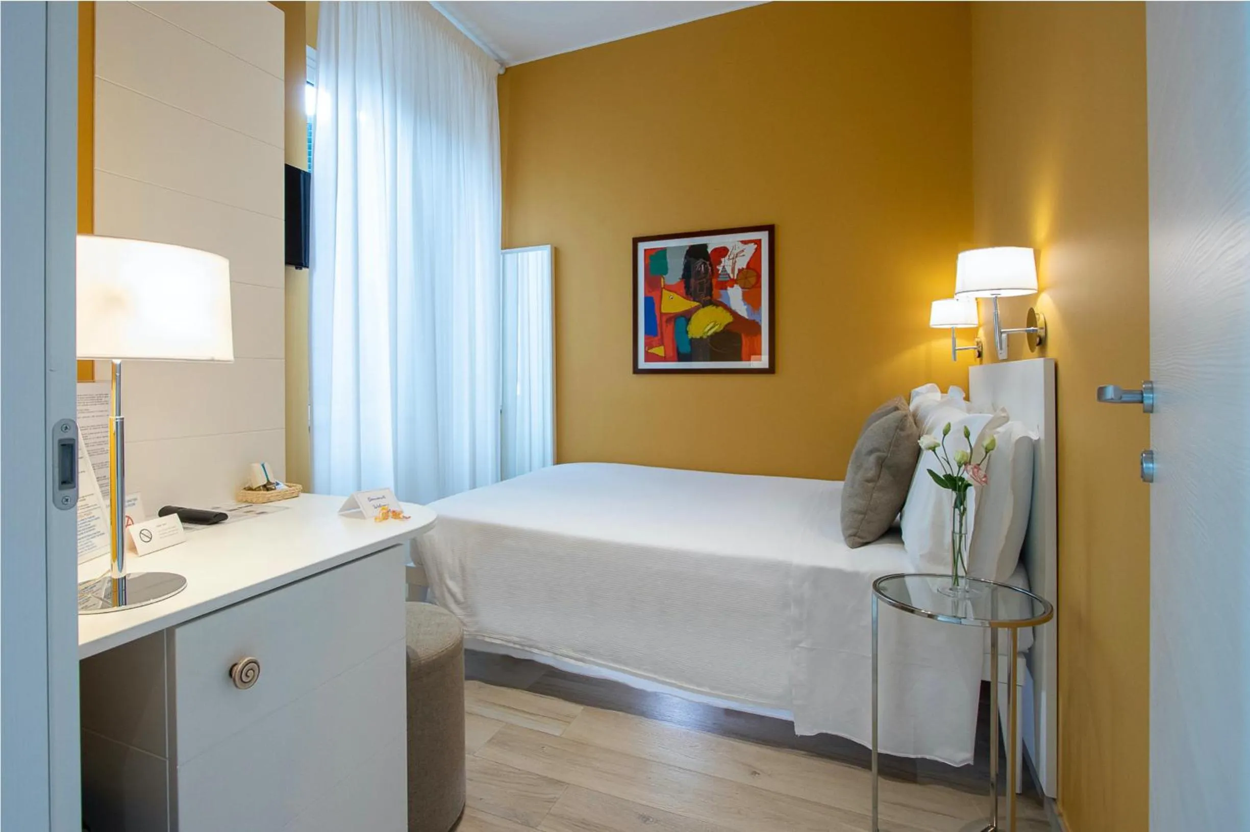 Photo of the whole room, Bed in Blu Hotel