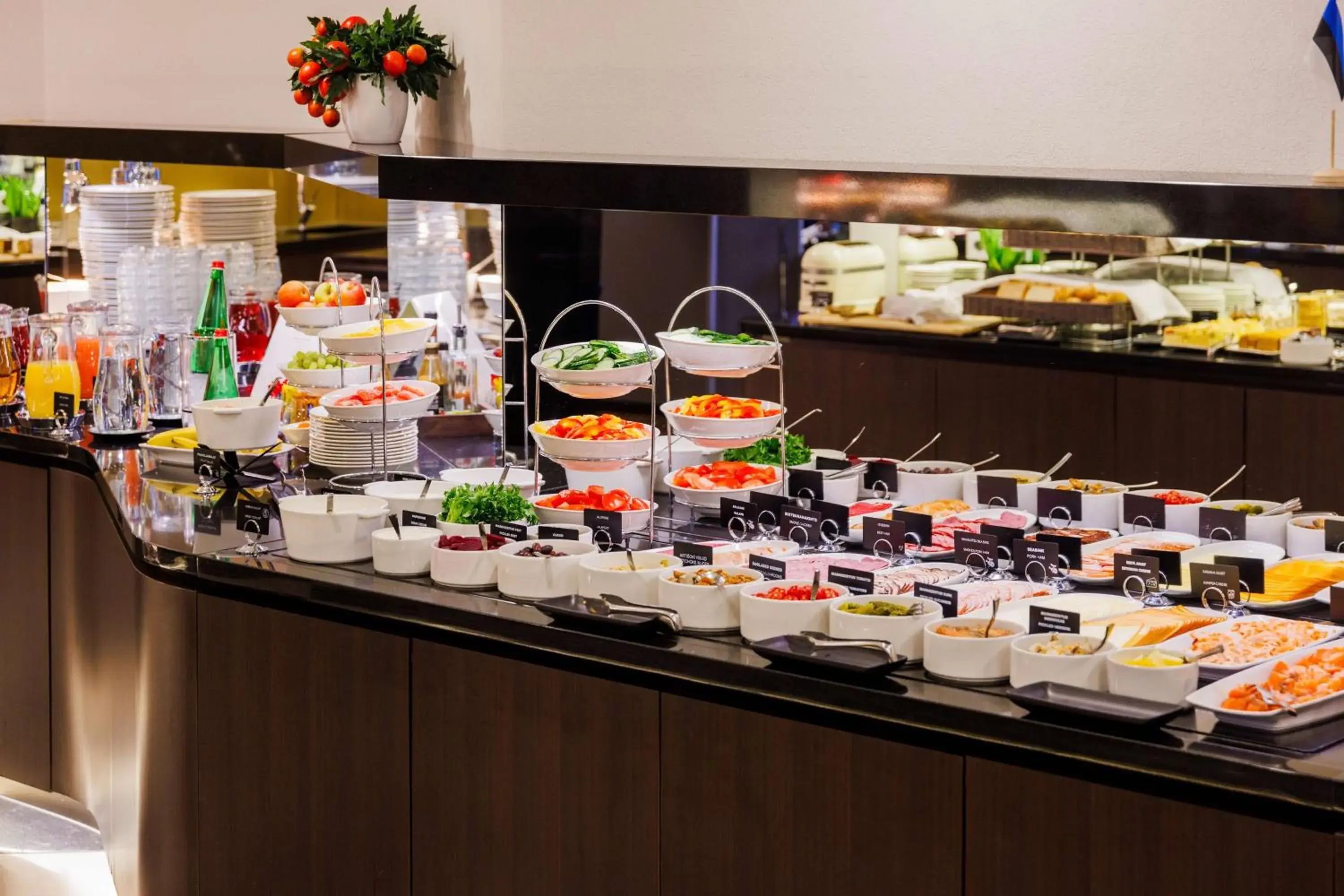 Food and drinks in Palace Hotel Tallinn, a member of Radisson Individuals Food and drinks in Palace Hotel Tallinn, a member of Radisson Individuals