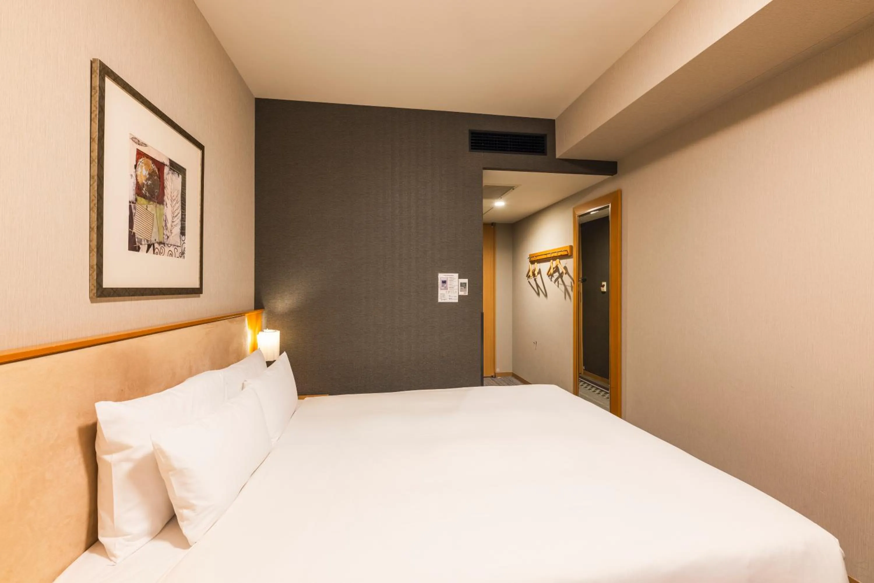 Bed in Hotel Sunroute Plaza Shinjuku