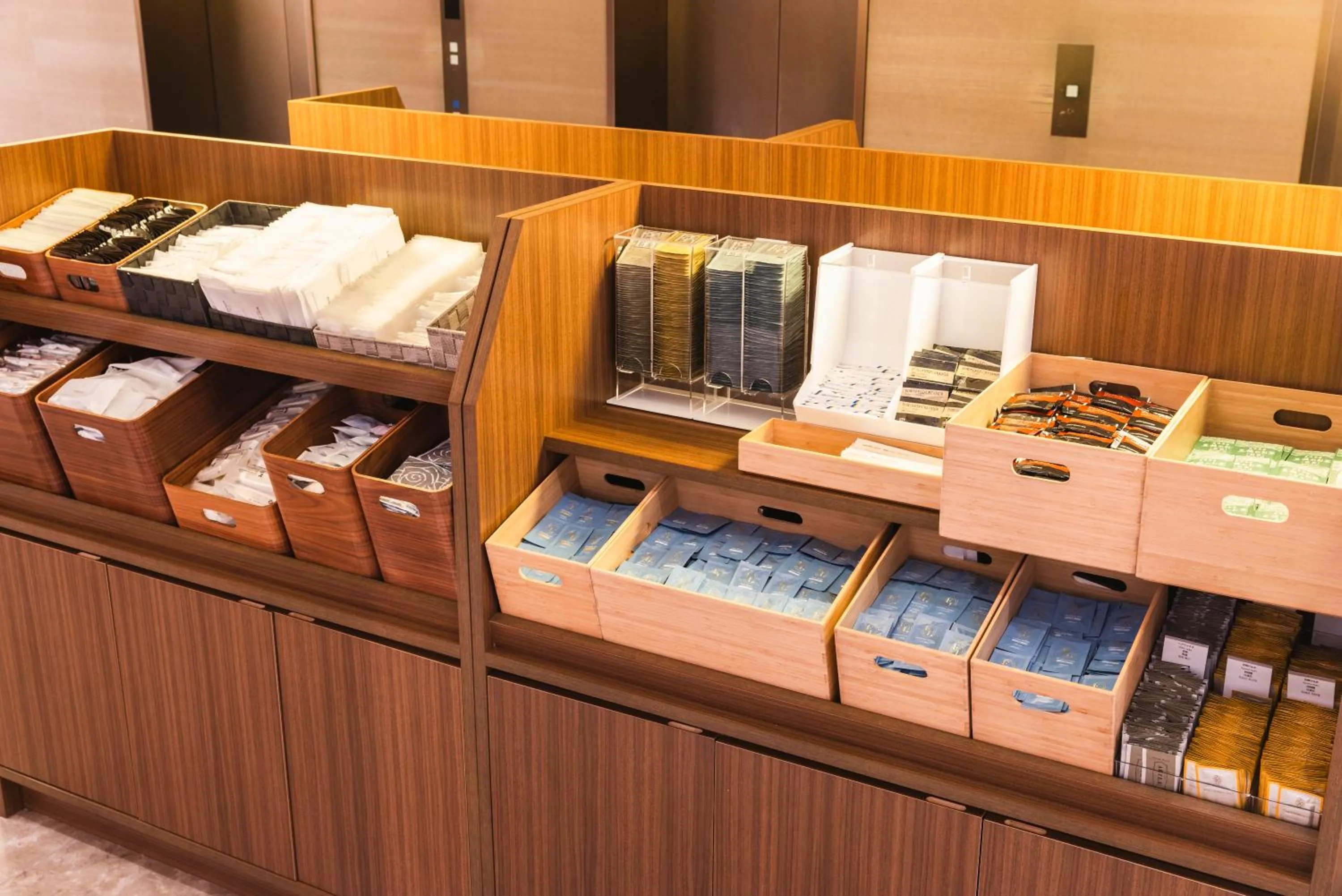 Lobby or reception in Hotel Sunroute Plaza Shinjuku