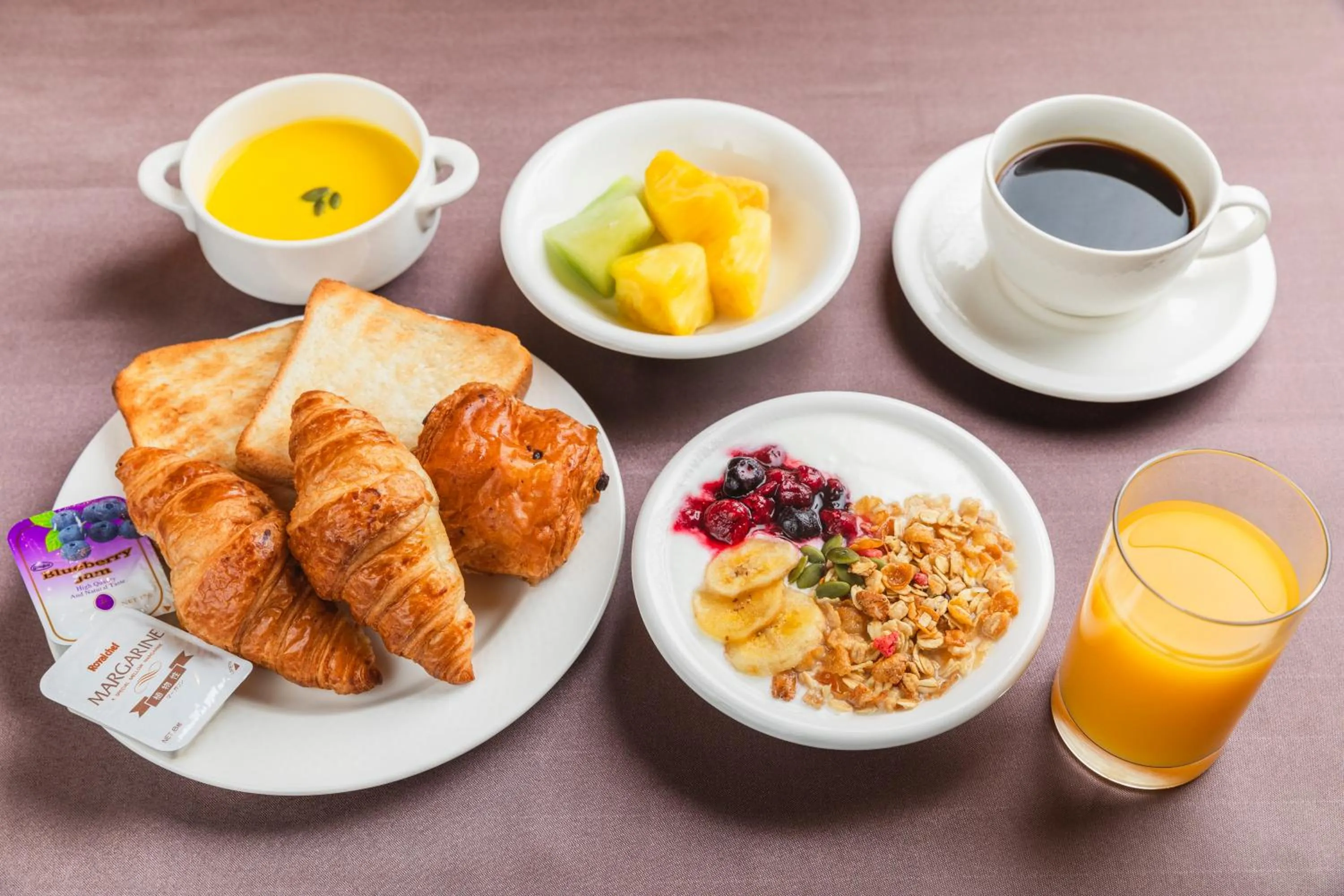 Breakfast in Hotel Sunroute Plaza Shinjuku