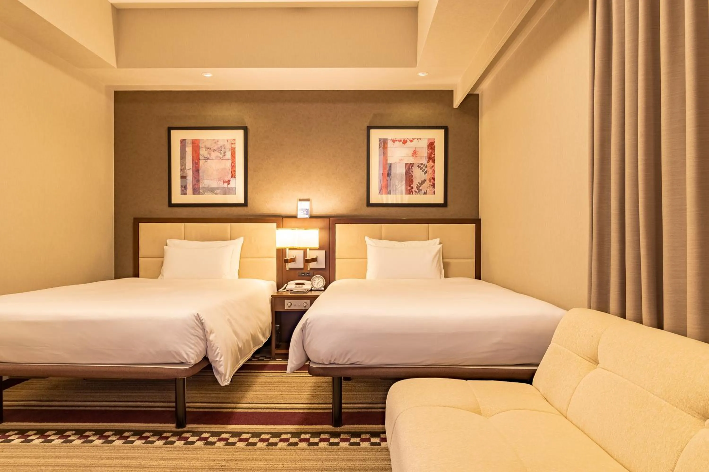 Bed in Hotel Sunroute Plaza Shinjuku