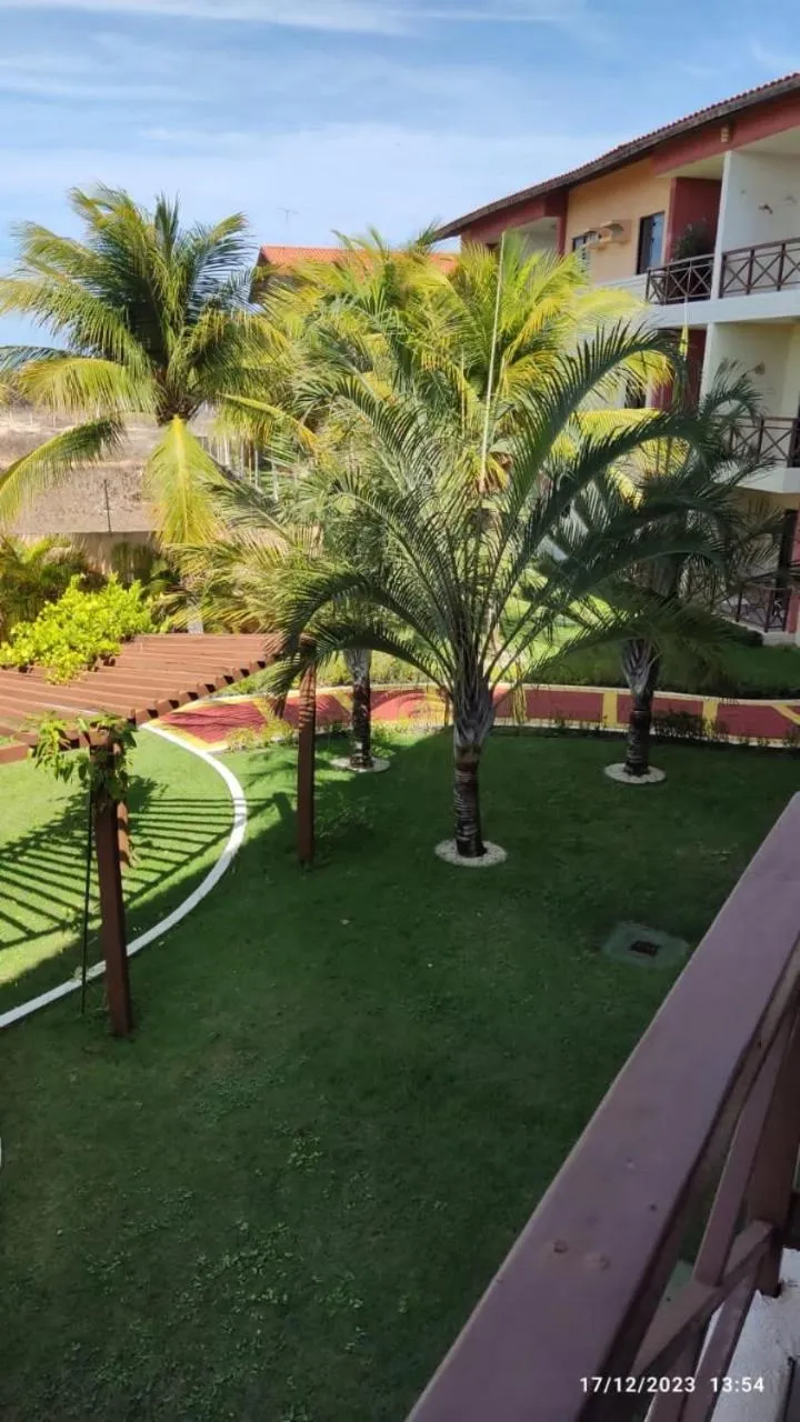 CONDOMÍNIO VILA DO MAR aptos 201C e 211B