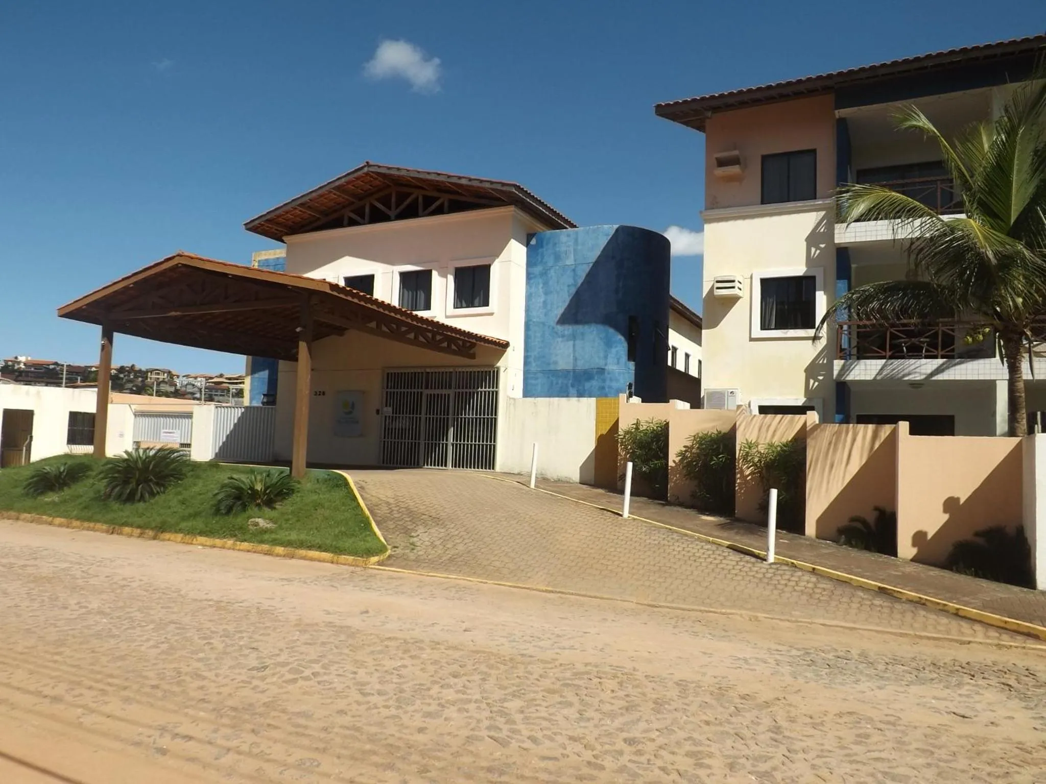 Property building in CONDOMÍNIO VILA DO MAR aptos 201C e 211B