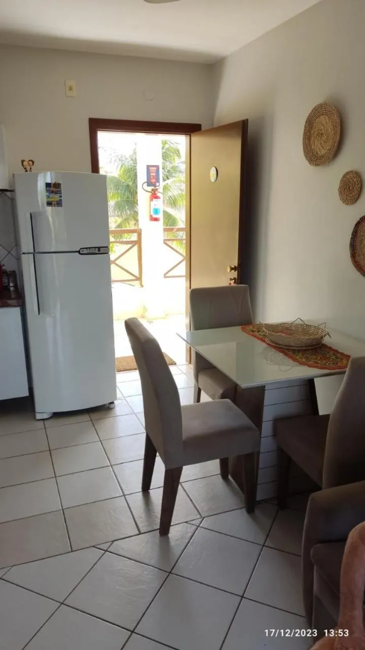 CONDOMÍNIO VILA DO MAR aptos 201C e 211B